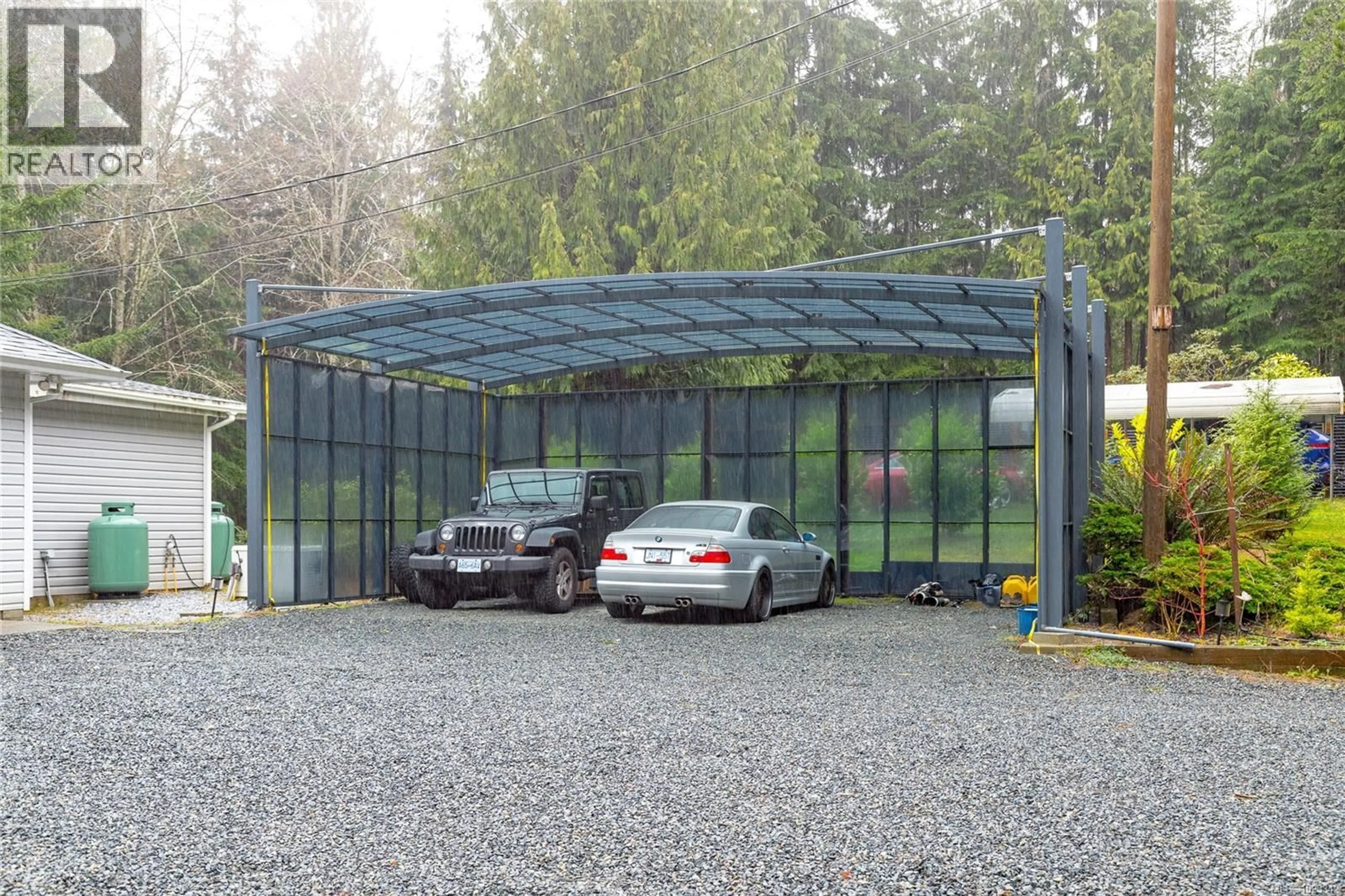 Indoor garage for 2880 DENEWOOD PLACE, Sooke British Columbia V9Z1G6
