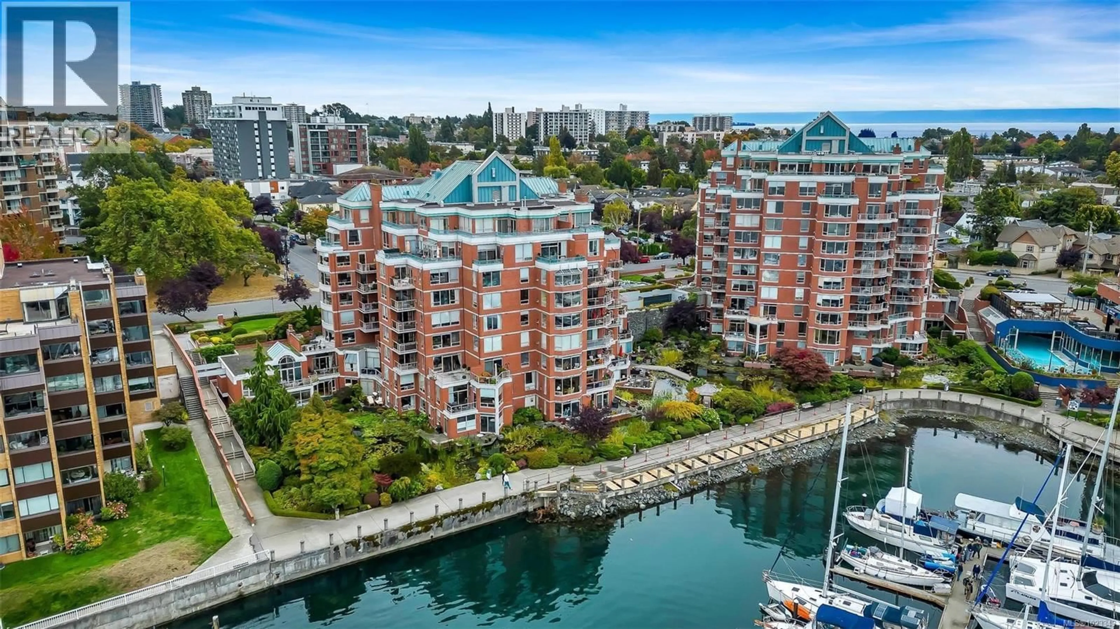 A pic from outside/outdoor area/front of a property/back of a property/a pic from drone, water/lake/river/ocean view for 105 - 636 MONTREAL STREET, Victoria British Columbia V8V4Y1