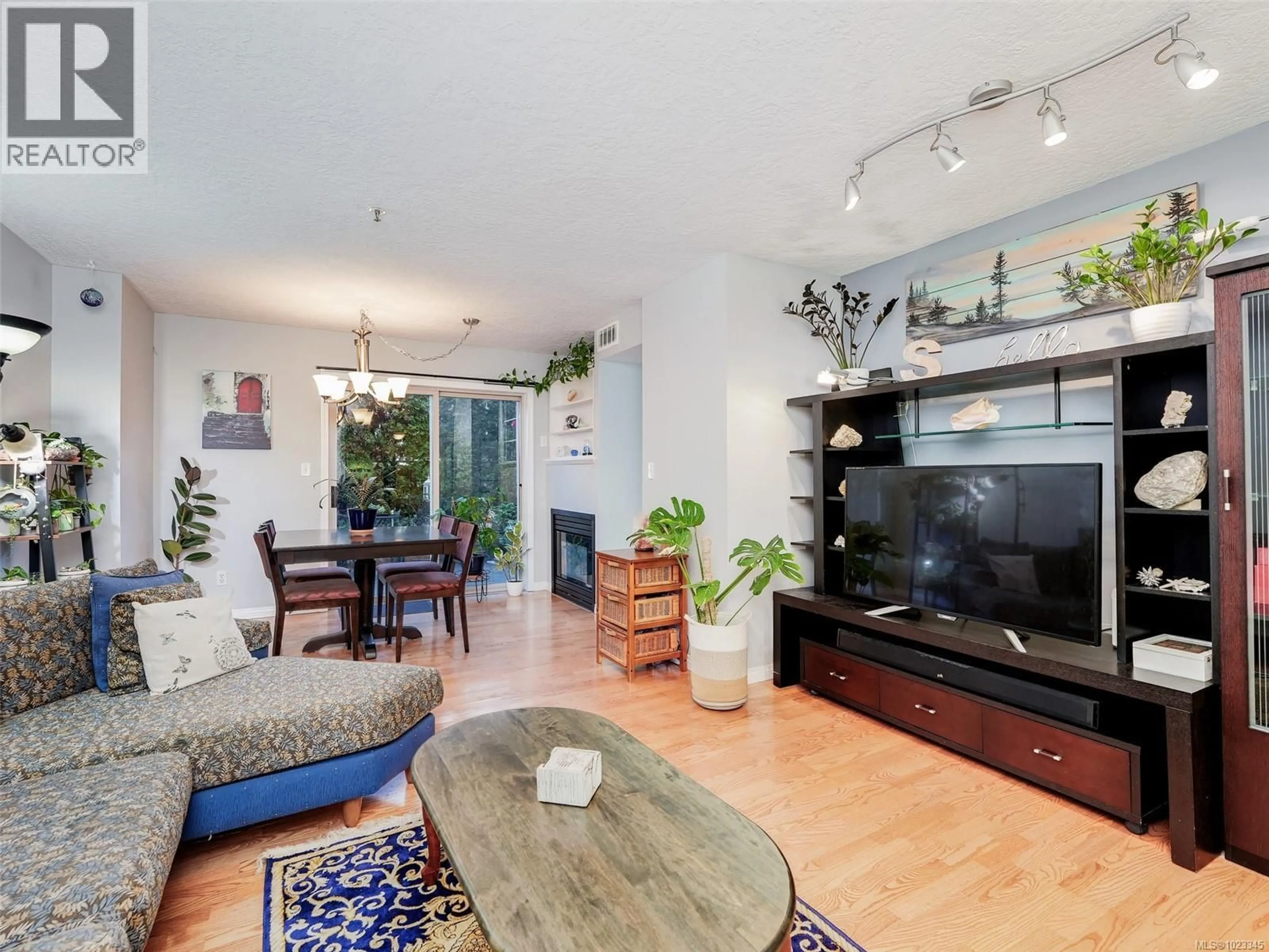 Living room with furniture, unknown for 209 - 3160 ALBINA STREET, Saanich British Columbia V9A1Z5