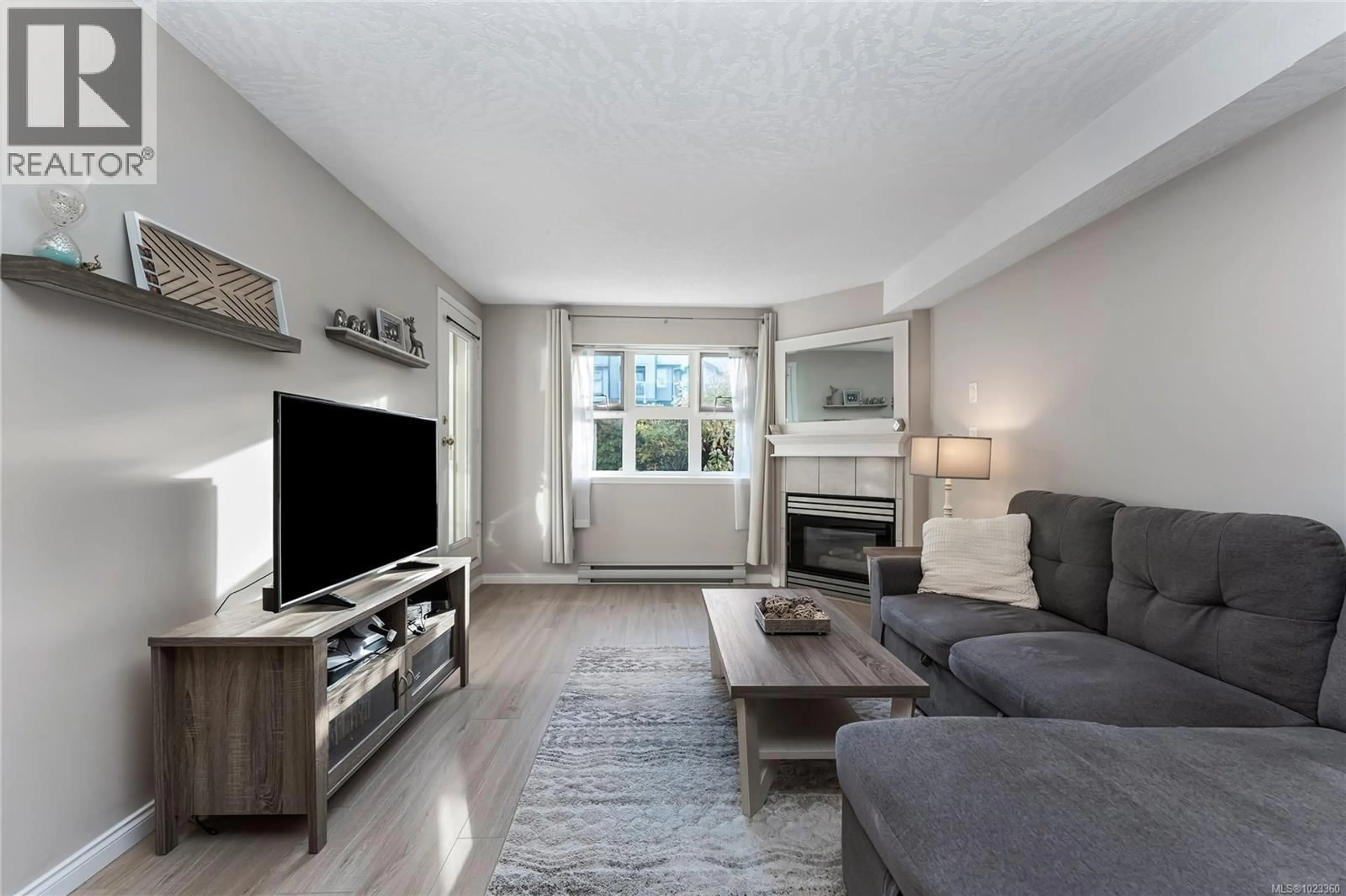 Living room with furniture, unknown for 111 - 3010 WASHINGTON AVENUE, Victoria British Columbia V9A1P6