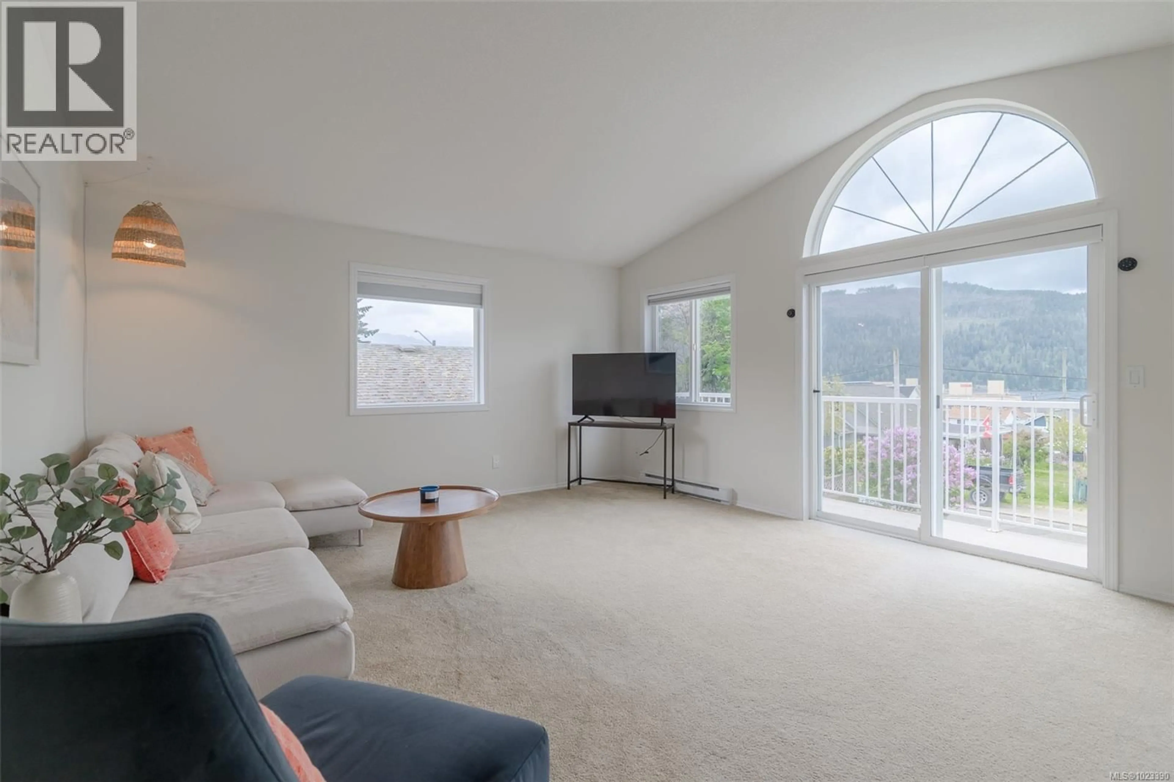 Living room with furniture, unknown for 2575 2ND AVENUE, Port Alberni British Columbia V9Y2A2