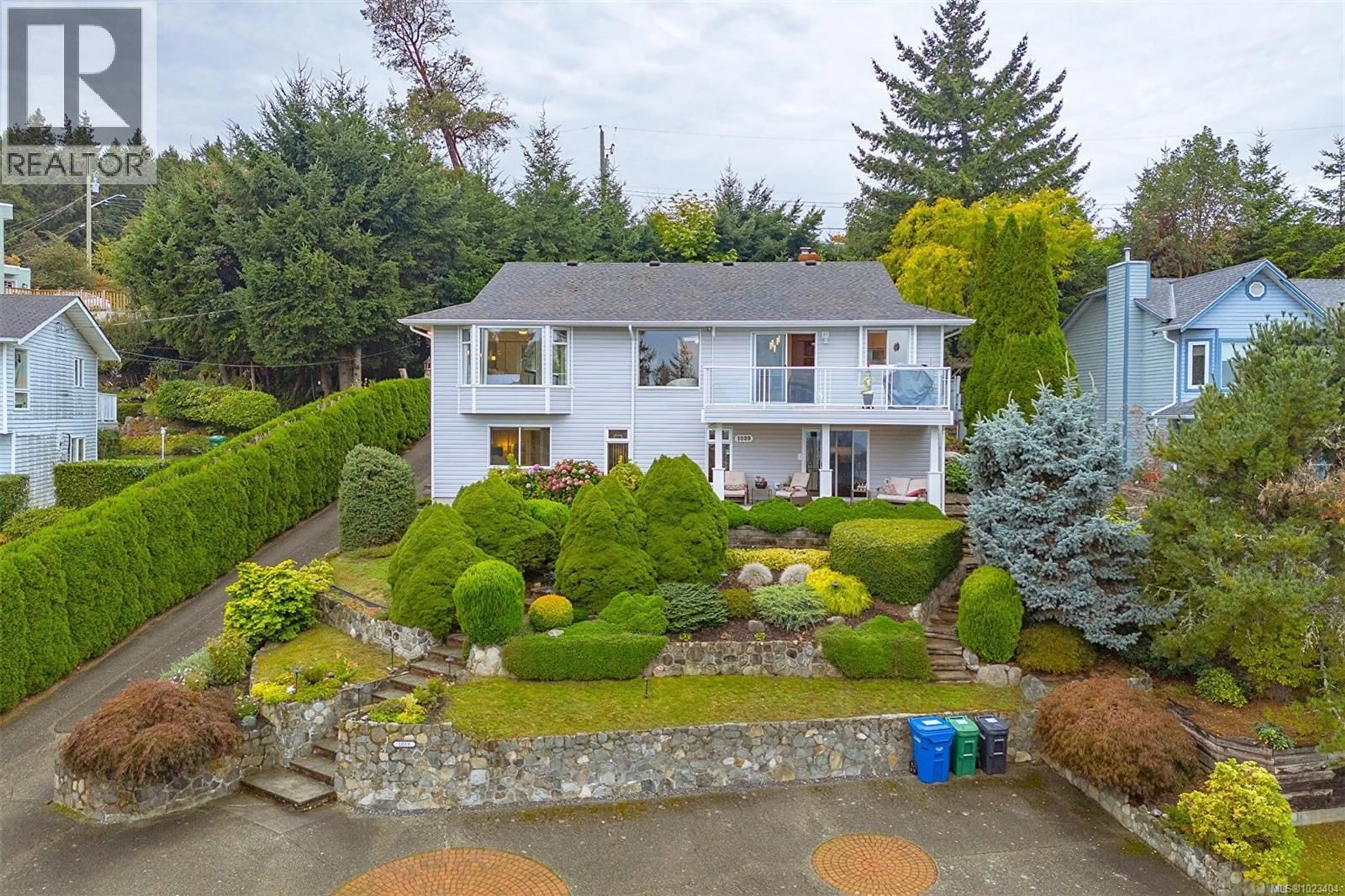 A pic from outside/outdoor area/front of a property/back of a property/a pic from drone, unknown for 1089 COLLEGE DRIVE, Nanaimo British Columbia V9R5X3