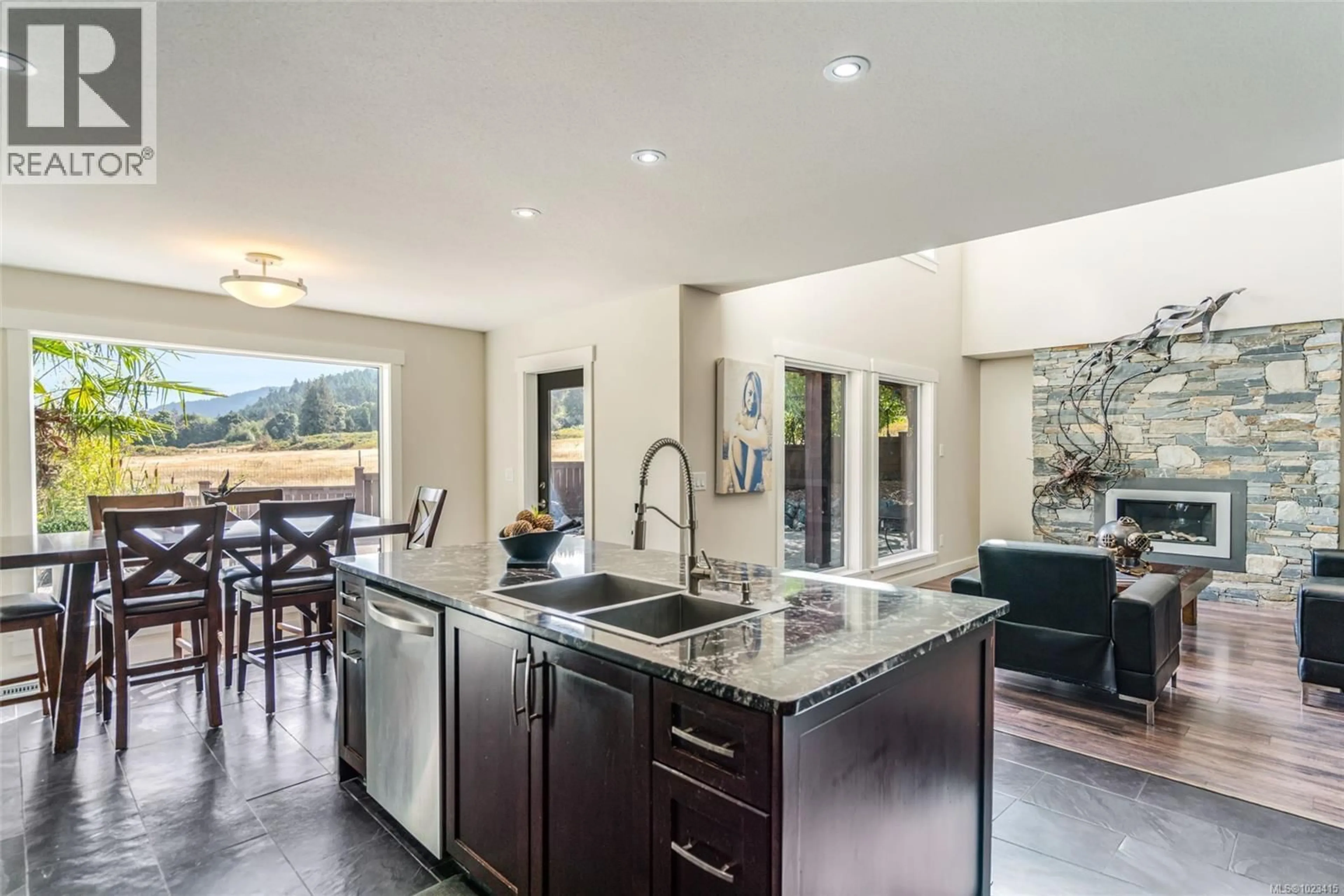 Open concept kitchen, ceramic/tile floor for 2466 SUMMERSET ROAD, Nanoose Bay British Columbia V9P9E4