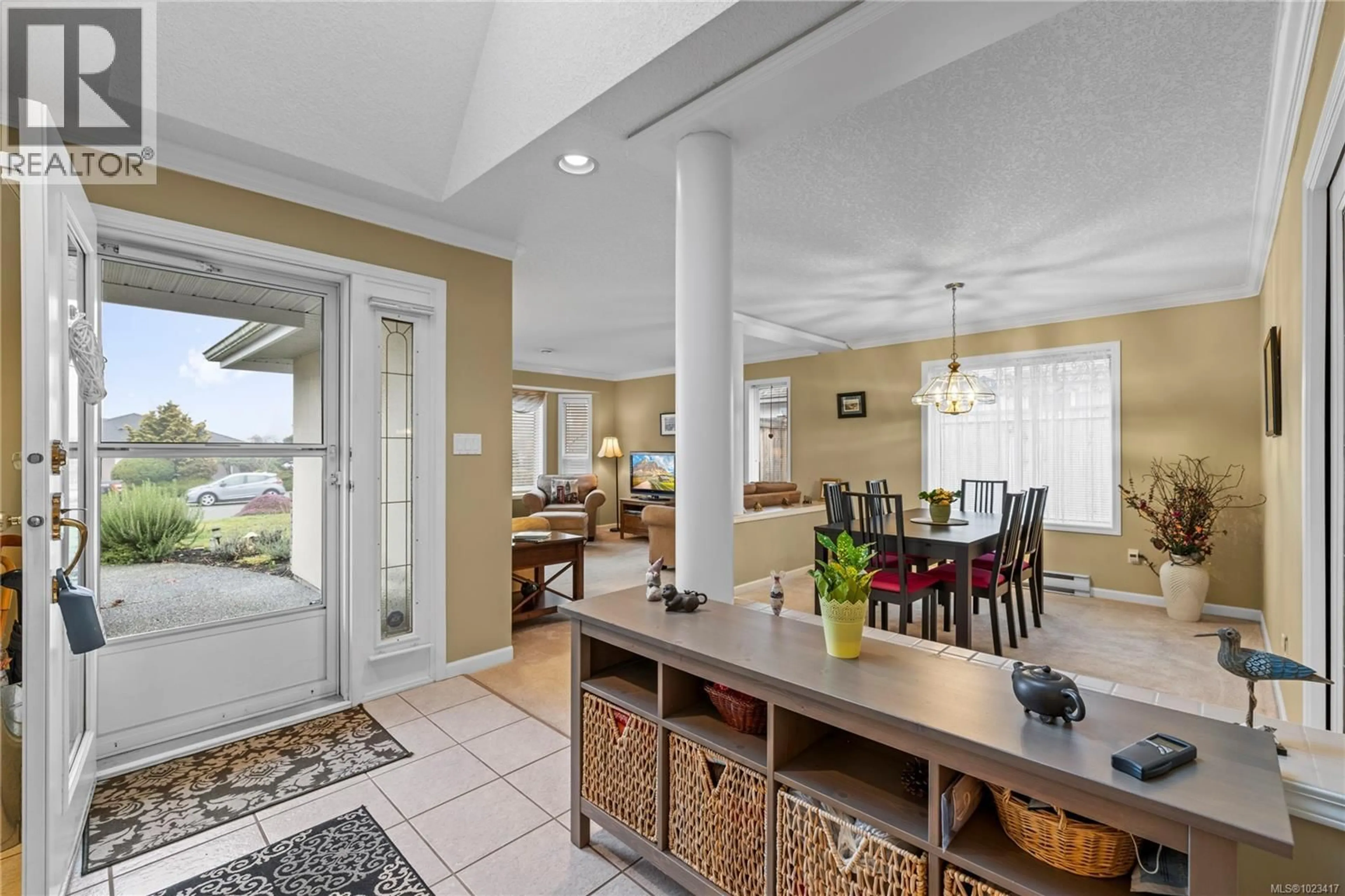 Open concept kitchen, ceramic/tile floor for 760 CHARTWELL BOULEVARD, Qualicum Beach British Columbia V9K2J4