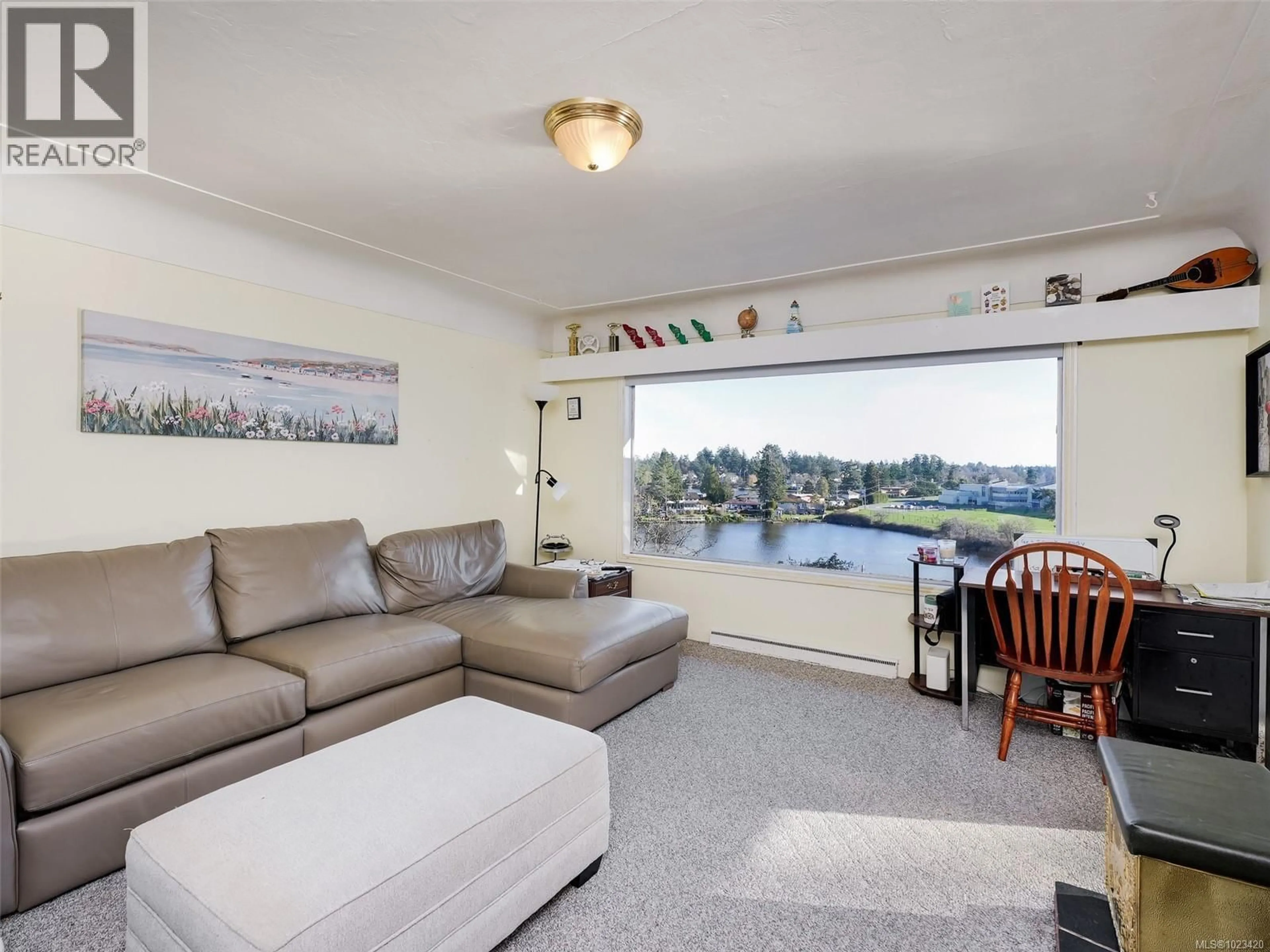 Living room with furniture, unknown for 269 GLENAIRLIE DRIVE, View Royal British Columbia V9B1K5