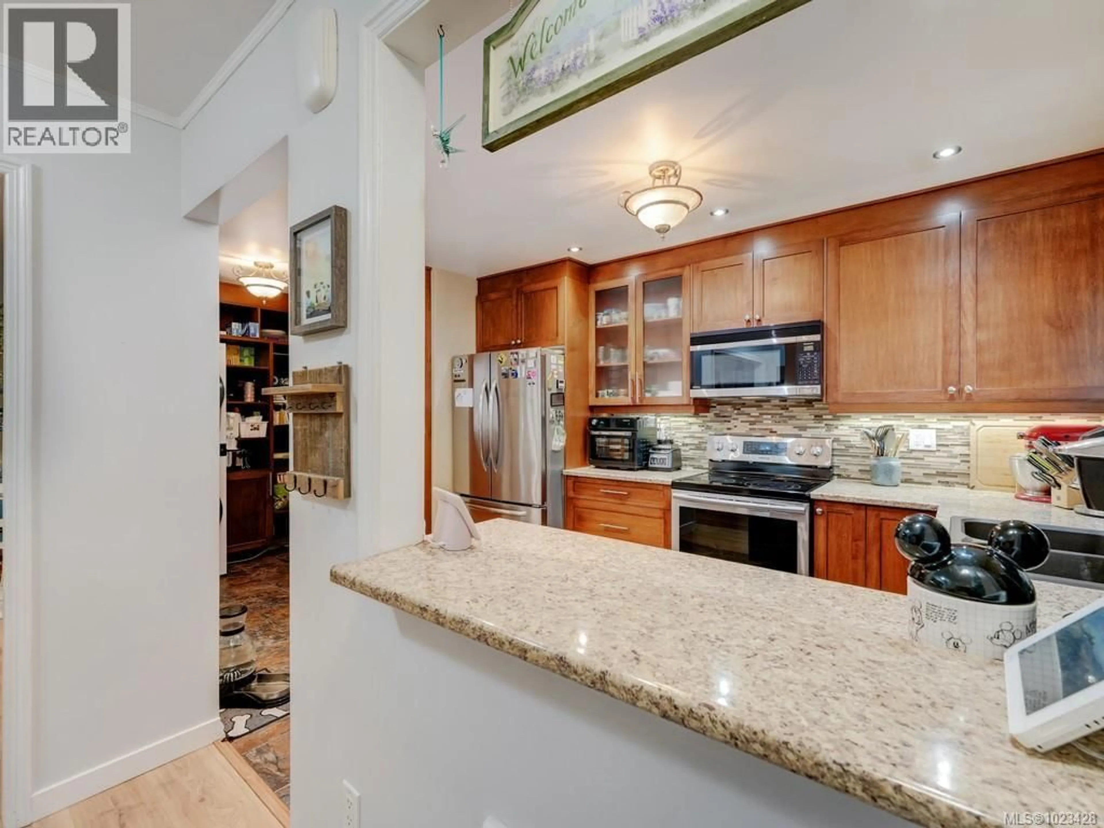 Open concept kitchen, ceramic/tile floor for 41 - 2771 SPENCER ROAD, Langford British Columbia V9B4E2