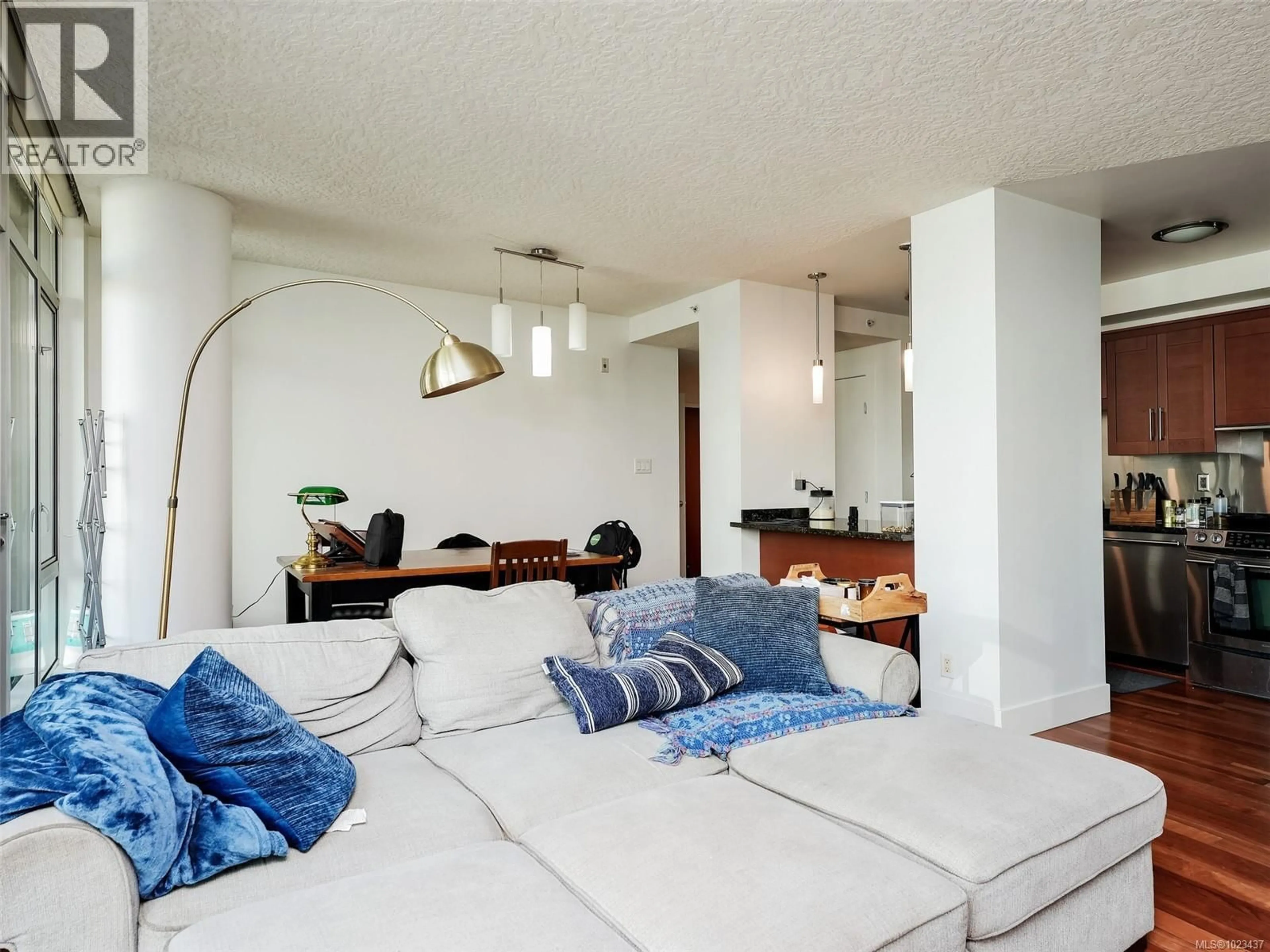 Living room with furniture, unknown for S401 - 737 HUMBOLDT STREET, Victoria British Columbia V8W1B1