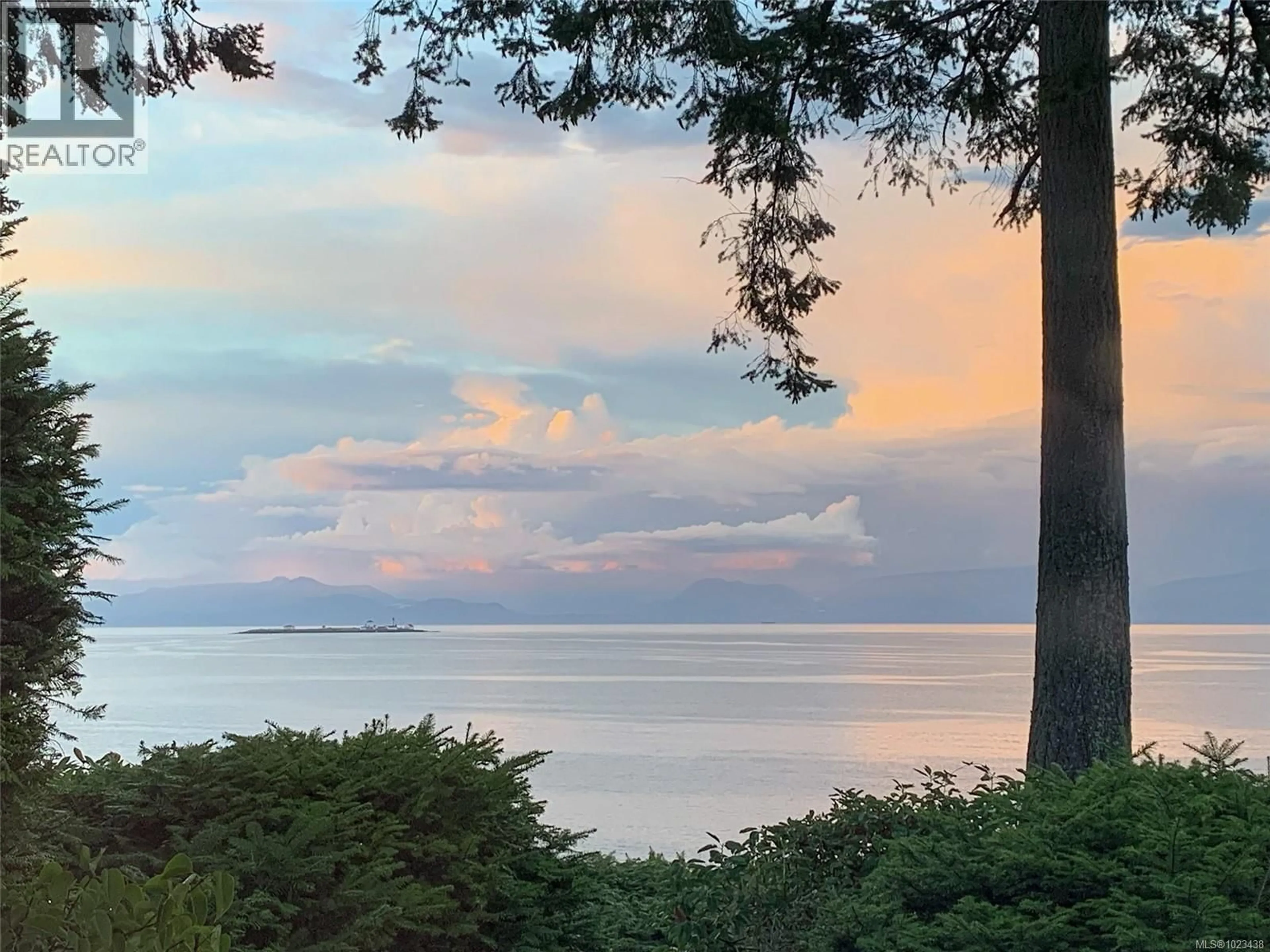 Blurry image for 1278 THE STRAND ROAD, Gabriola Island British Columbia V0R1X3