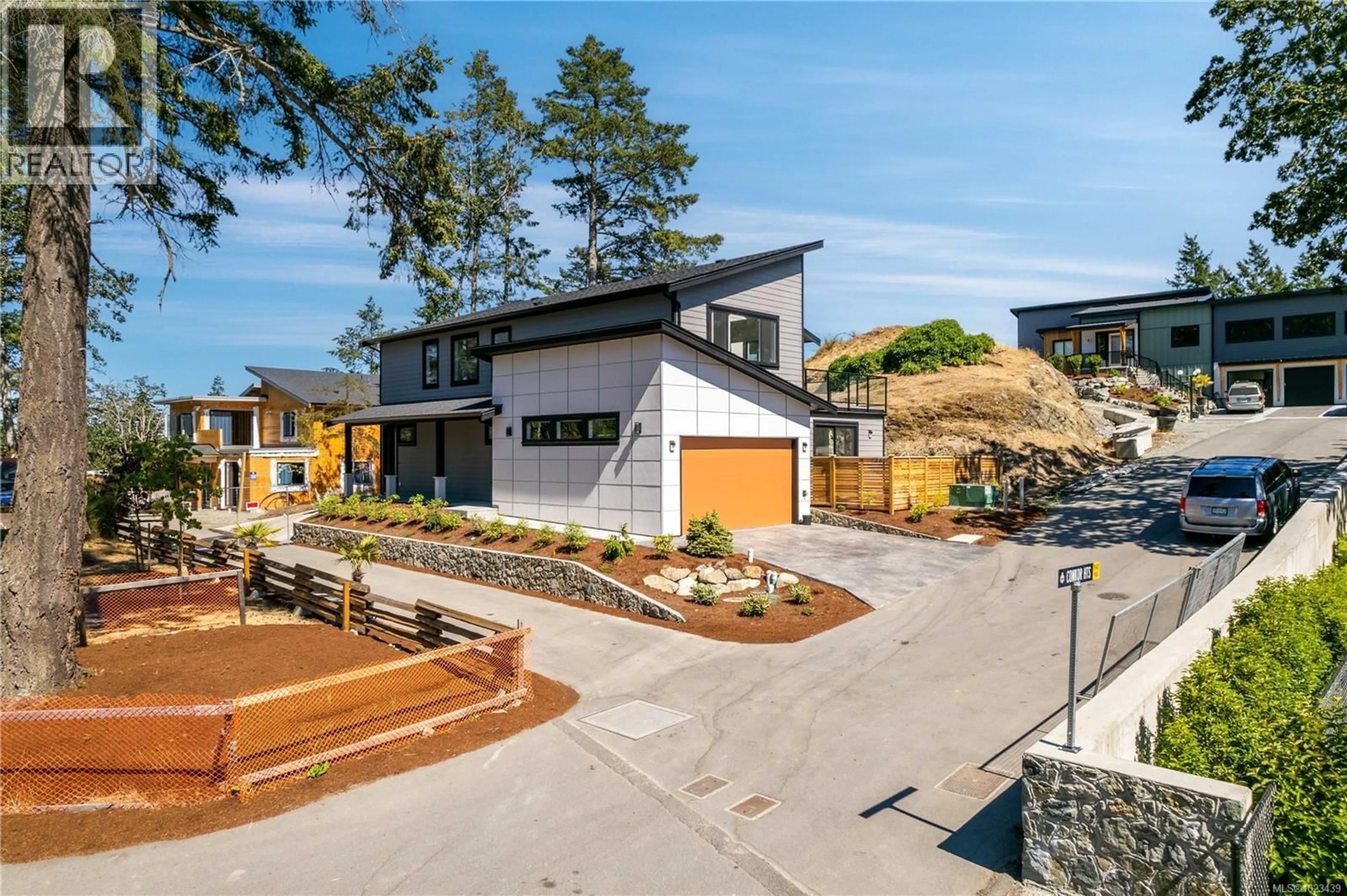 Home with brick exterior material, street for 231 HEDDLE AVENUE, View Royal British Columbia V9B1T9