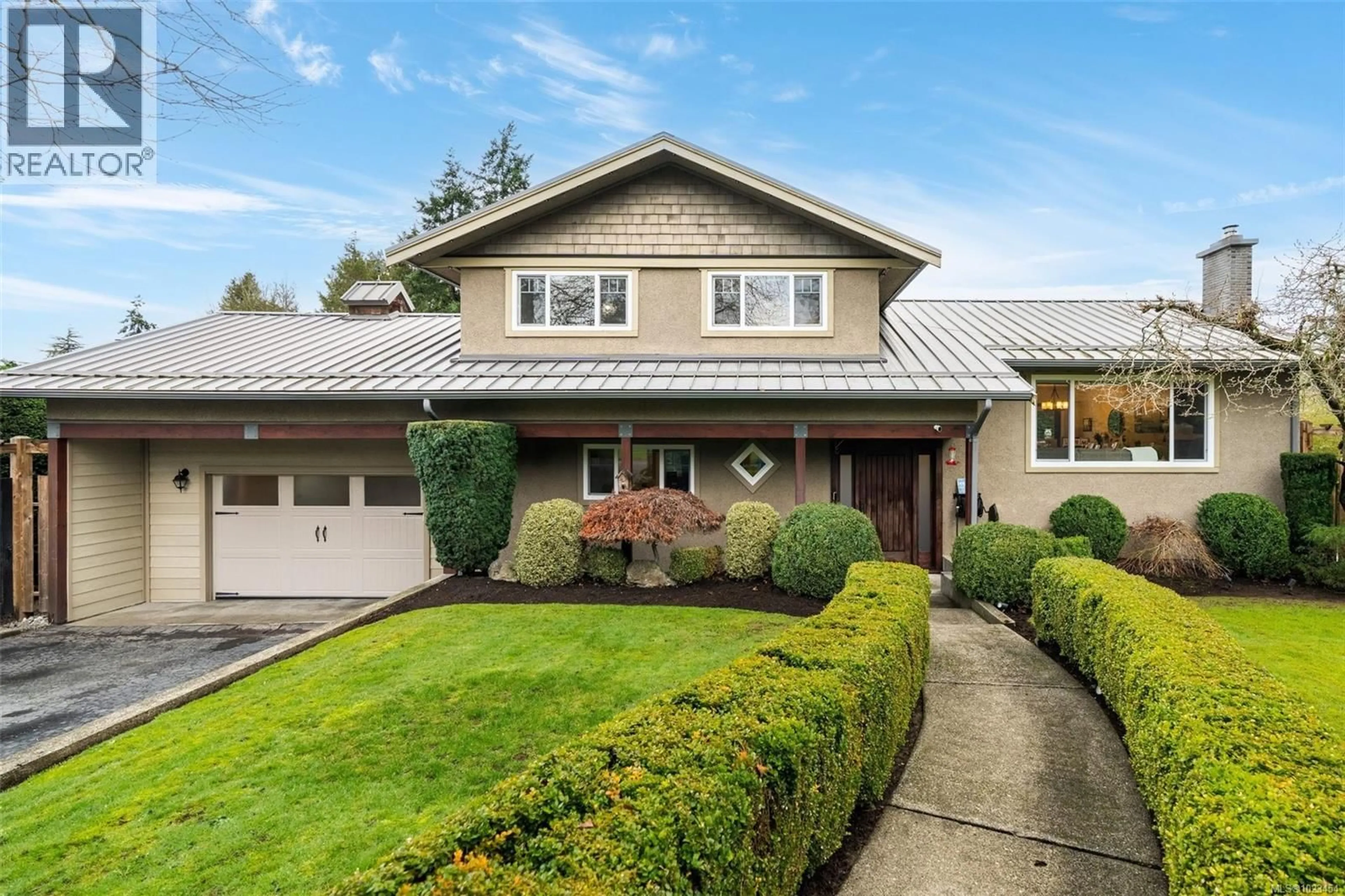 Home with vinyl exterior material, street for 6293 MARIE MEADOWS ROAD, Central Saanich British Columbia V8Z5Z9