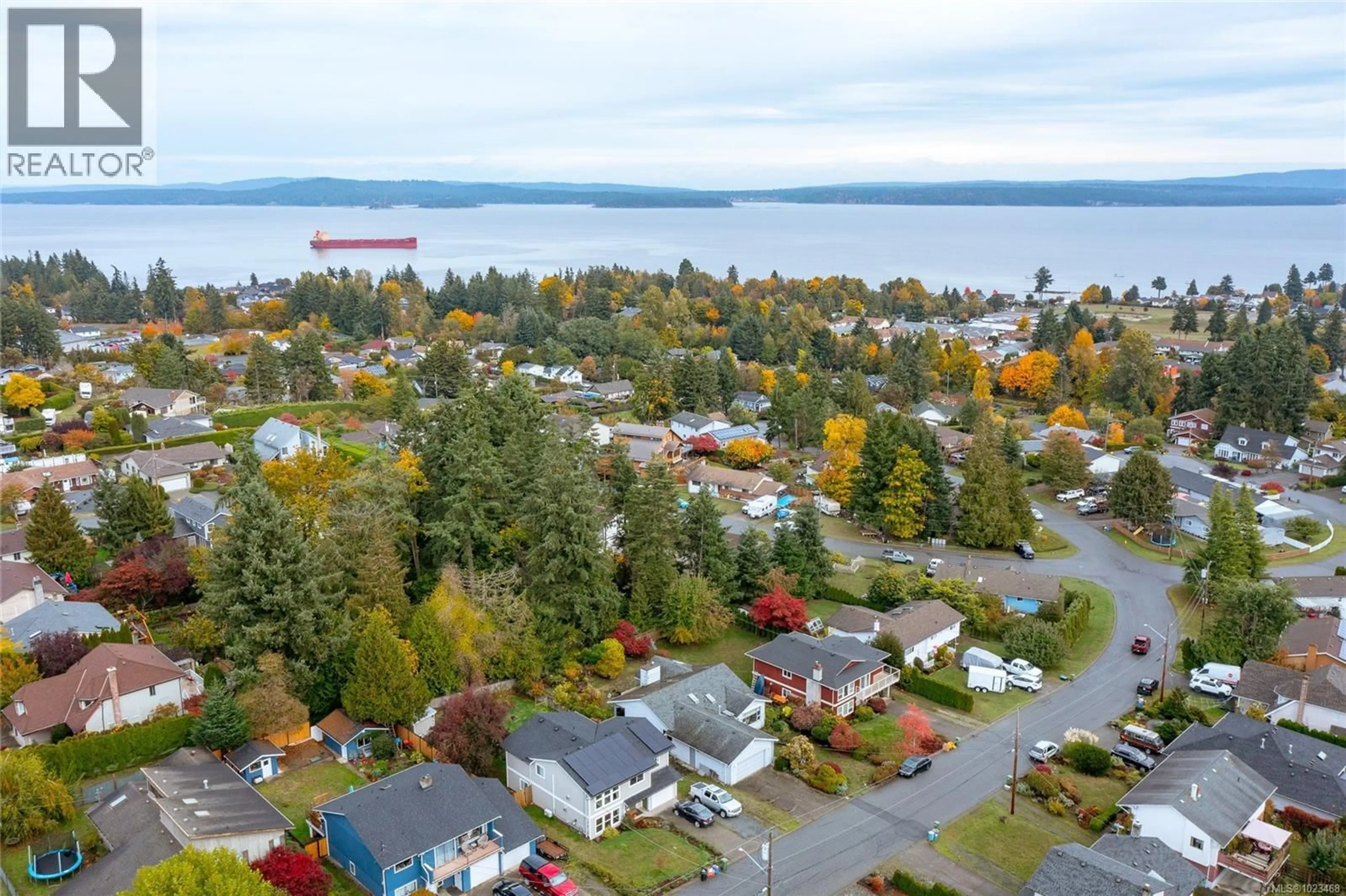 A pic from outside/outdoor area/front of a property/back of a property/a pic from drone, water/lake/river/ocean view for 3171 CHANNEL BOULEVARD, Chemainus British Columbia V0R1K2