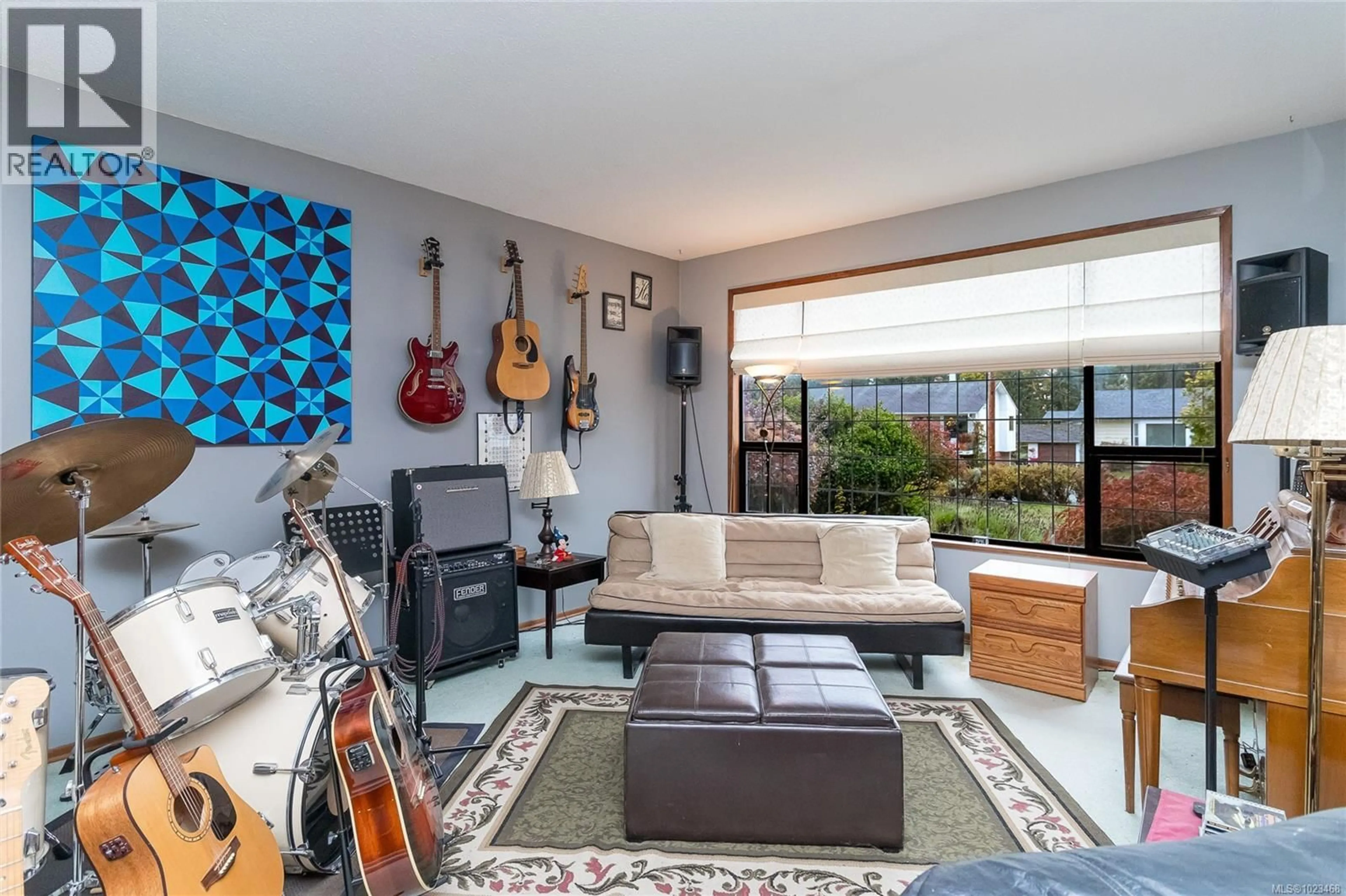 Living room with furniture, unknown for 3171 CHANNEL BOULEVARD, Chemainus British Columbia V0R1K2