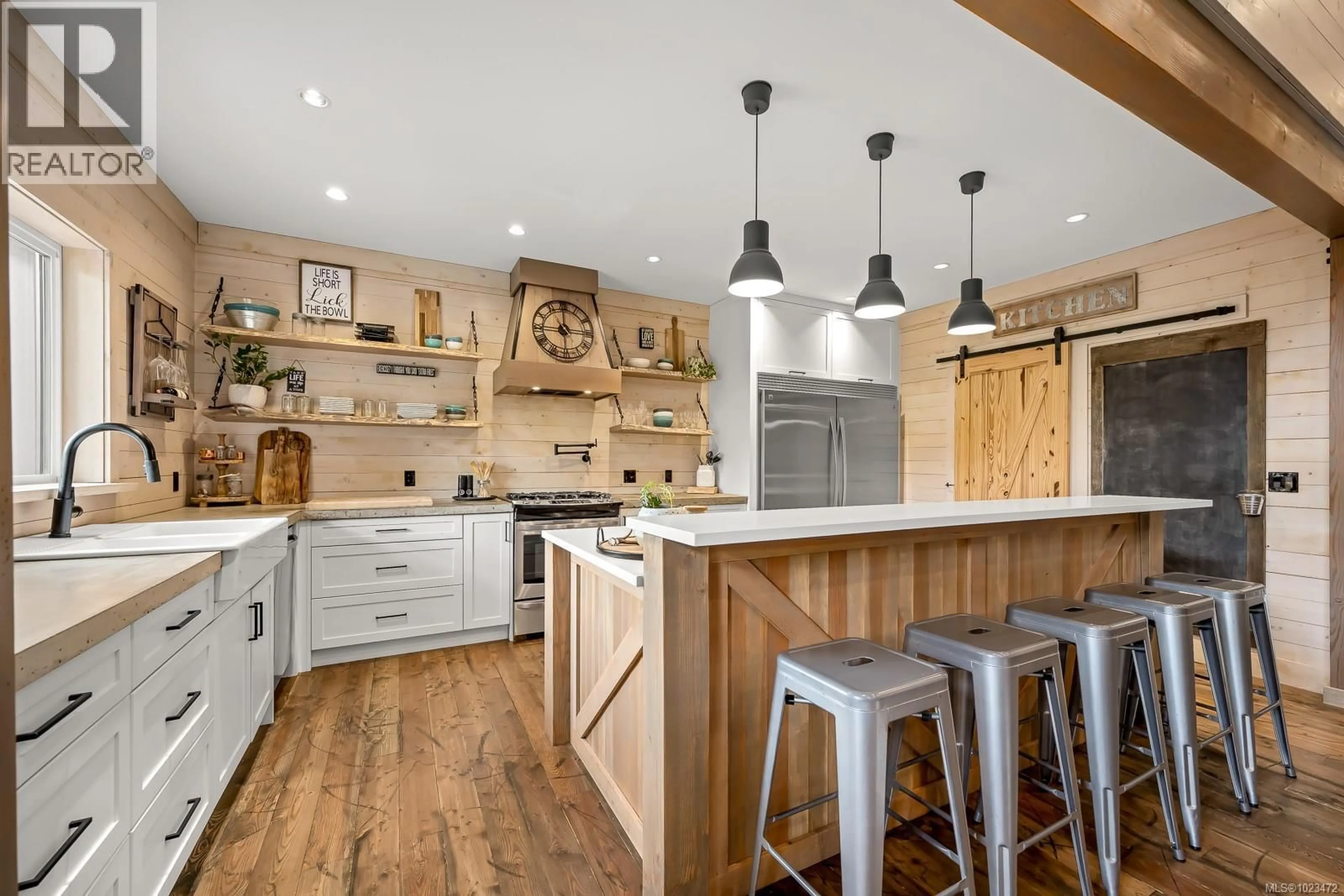 Unknown for 8899 HENDERSON AVENUE, Black Creek British Columbia V9J1A5