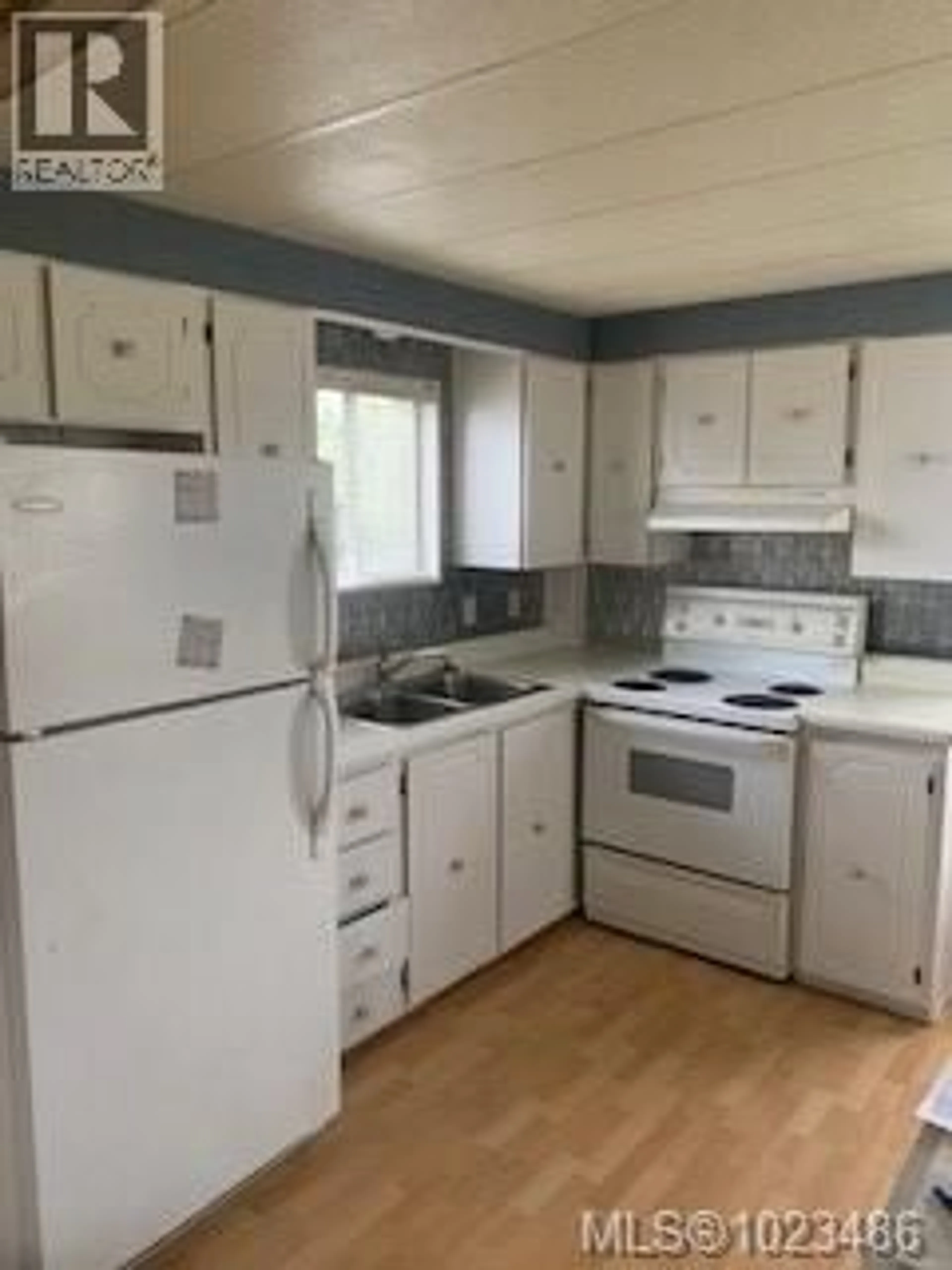 Standard kitchen, unknown for 19 - 1572 SEABIRD ROAD, Nanaimo British Columbia V9G1L3