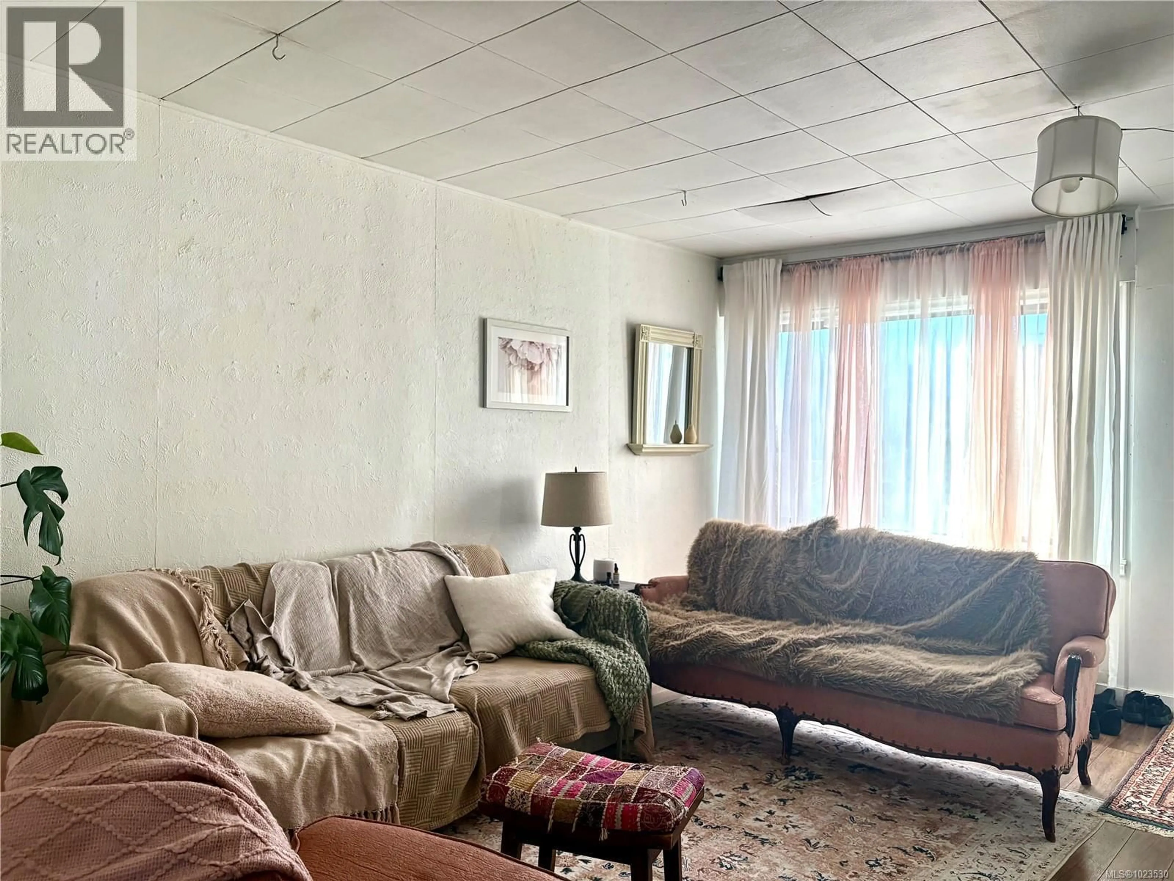 A pic of a room for 115 HALIBURTON STREET, Nanaimo British Columbia V9R4V9