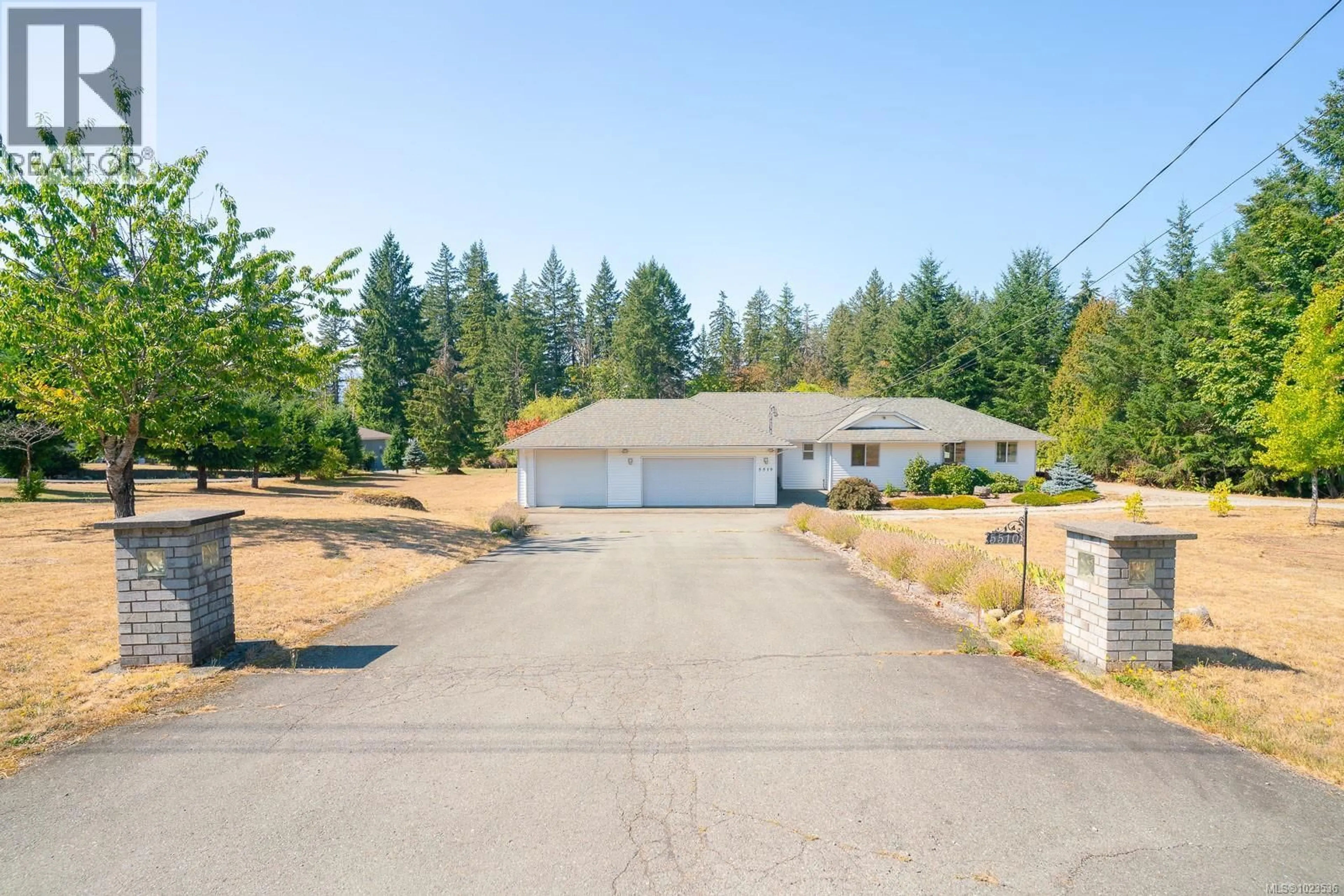 A pic from outside/outdoor area/front of a property/back of a property/a pic from drone, unknown for 5510 DUNDALK AVENUE NORTH, Port Alberni British Columbia V9Y8P8