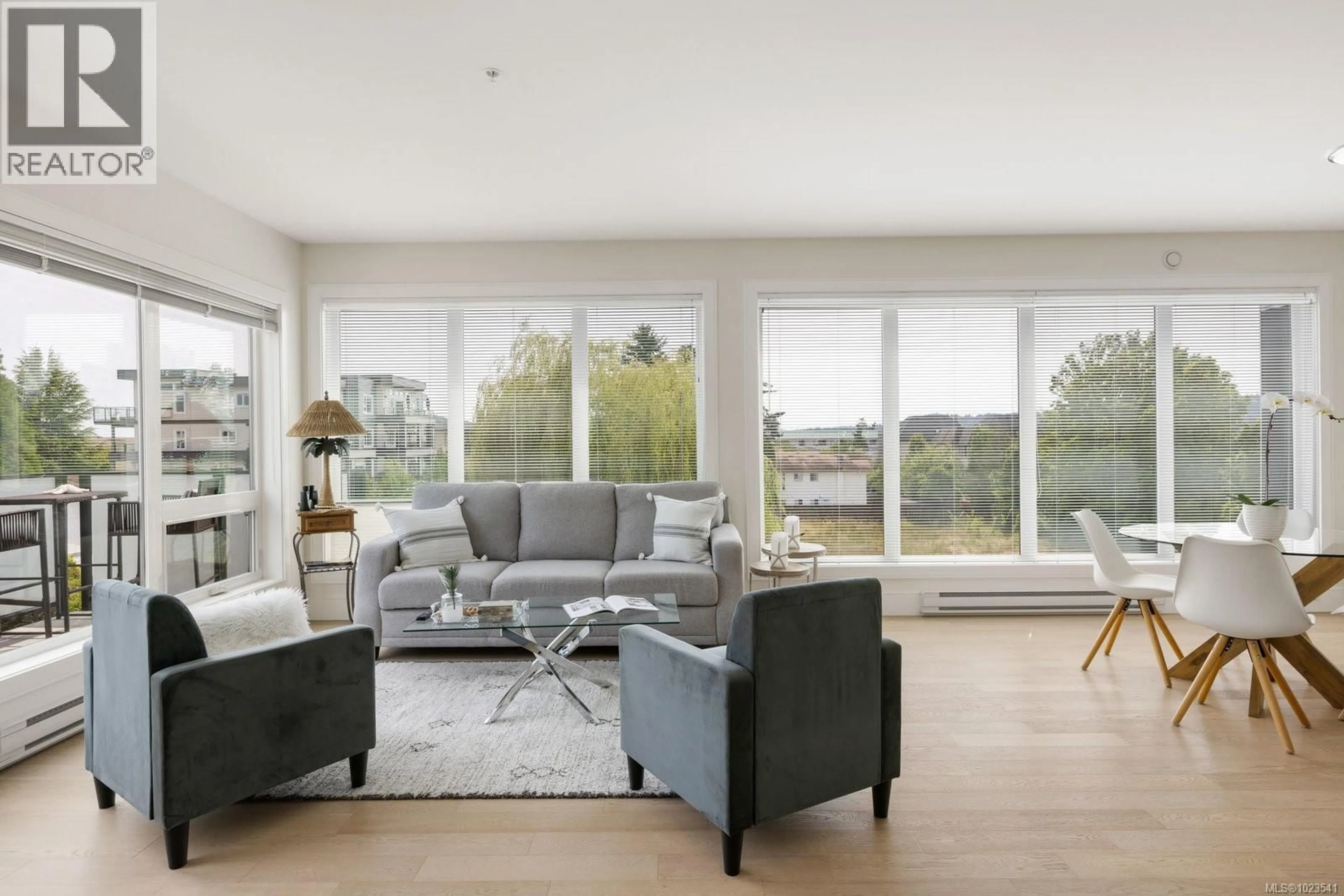 Living room with furniture, unknown for 303 - 2526 BEVAN AVENUE, Sidney British Columbia V8L1W3