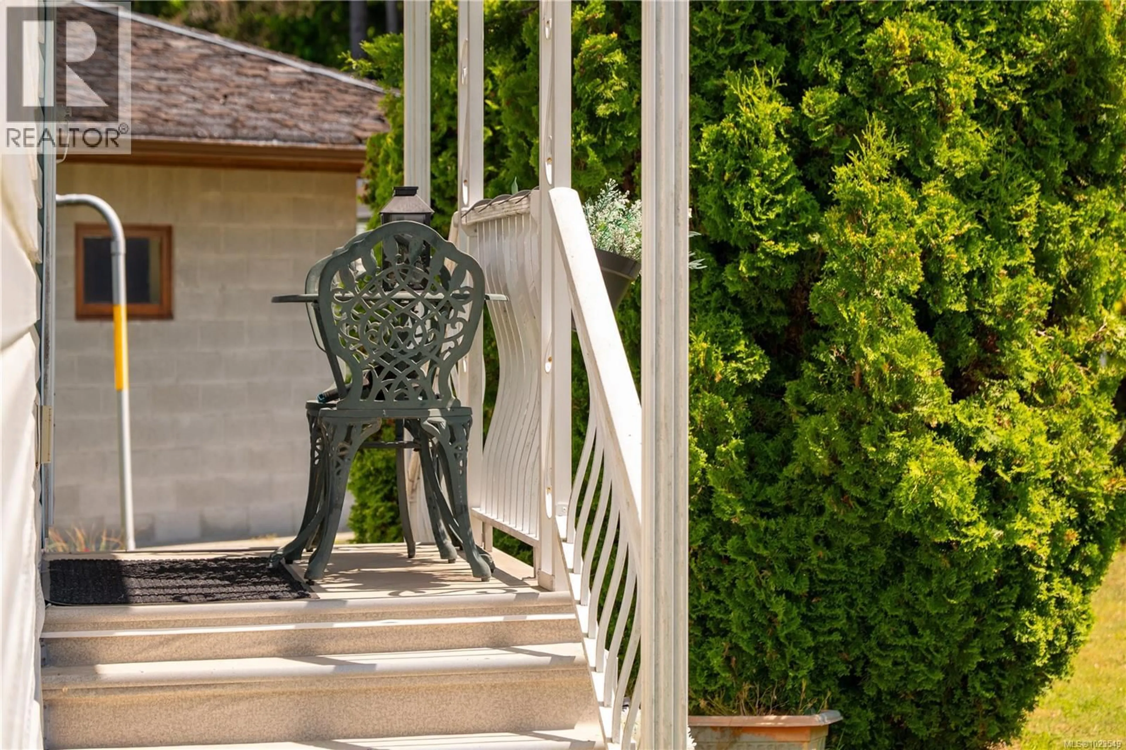 Patio, street for 12 - 6245 METRAL DRIVE, Nanaimo British Columbia V9T6P8