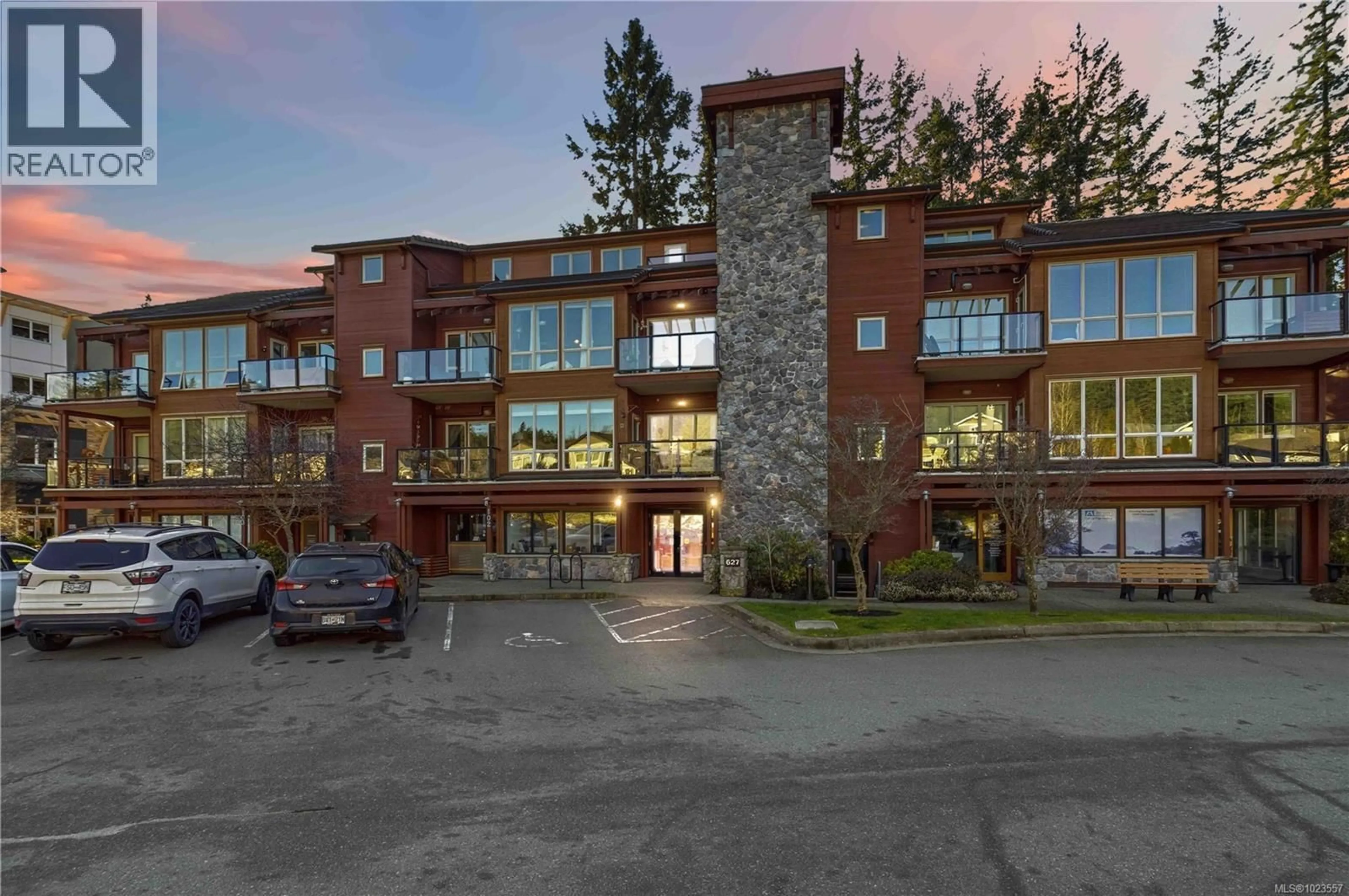 Unknown for 303 - 627 BROOKSIDE ROAD, Colwood British Columbia V9C0C3