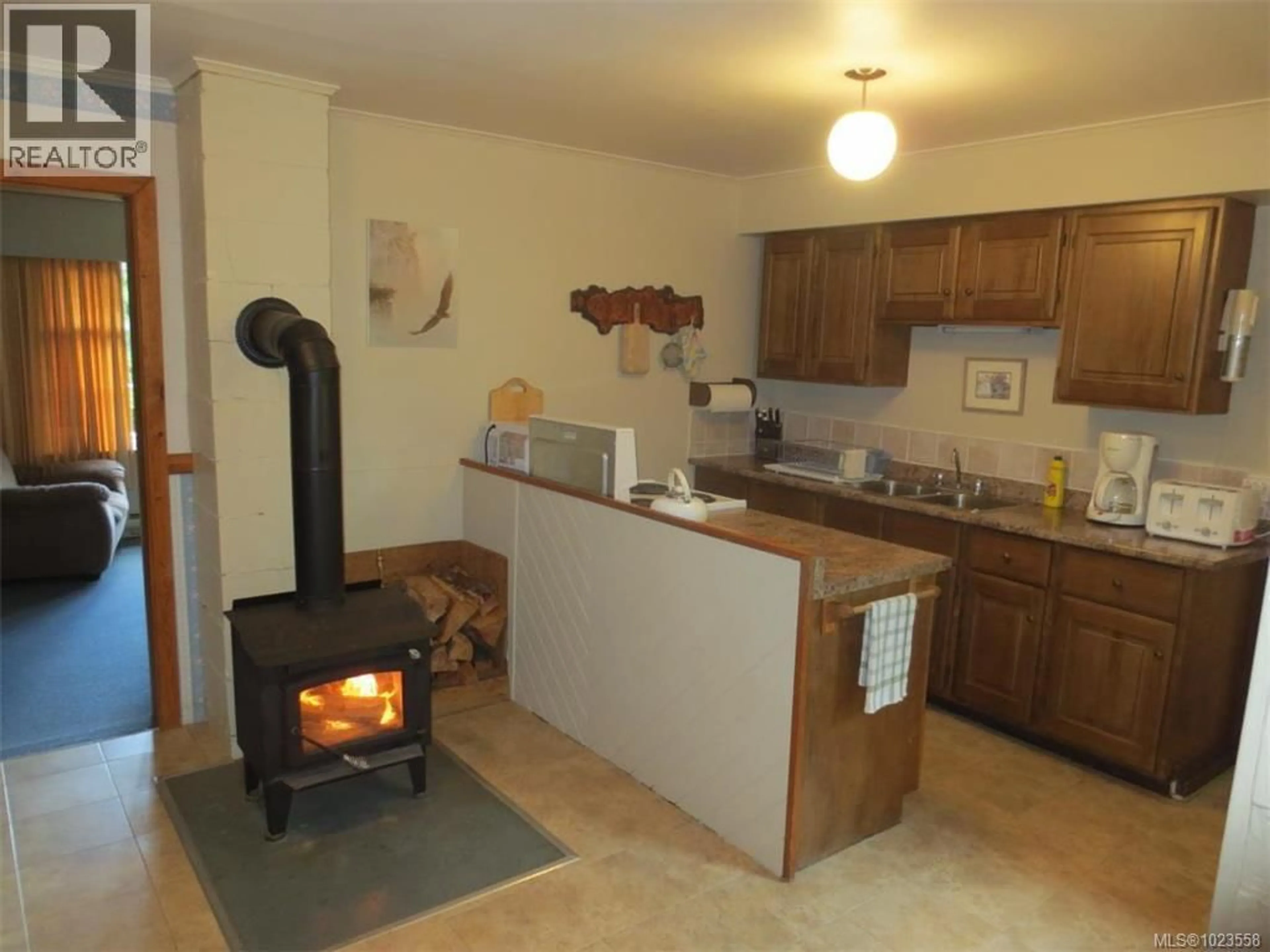 Standard kitchen, unknown for 17002 WICKANNINISH ROAD, Port Renfrew British Columbia V0S1K0