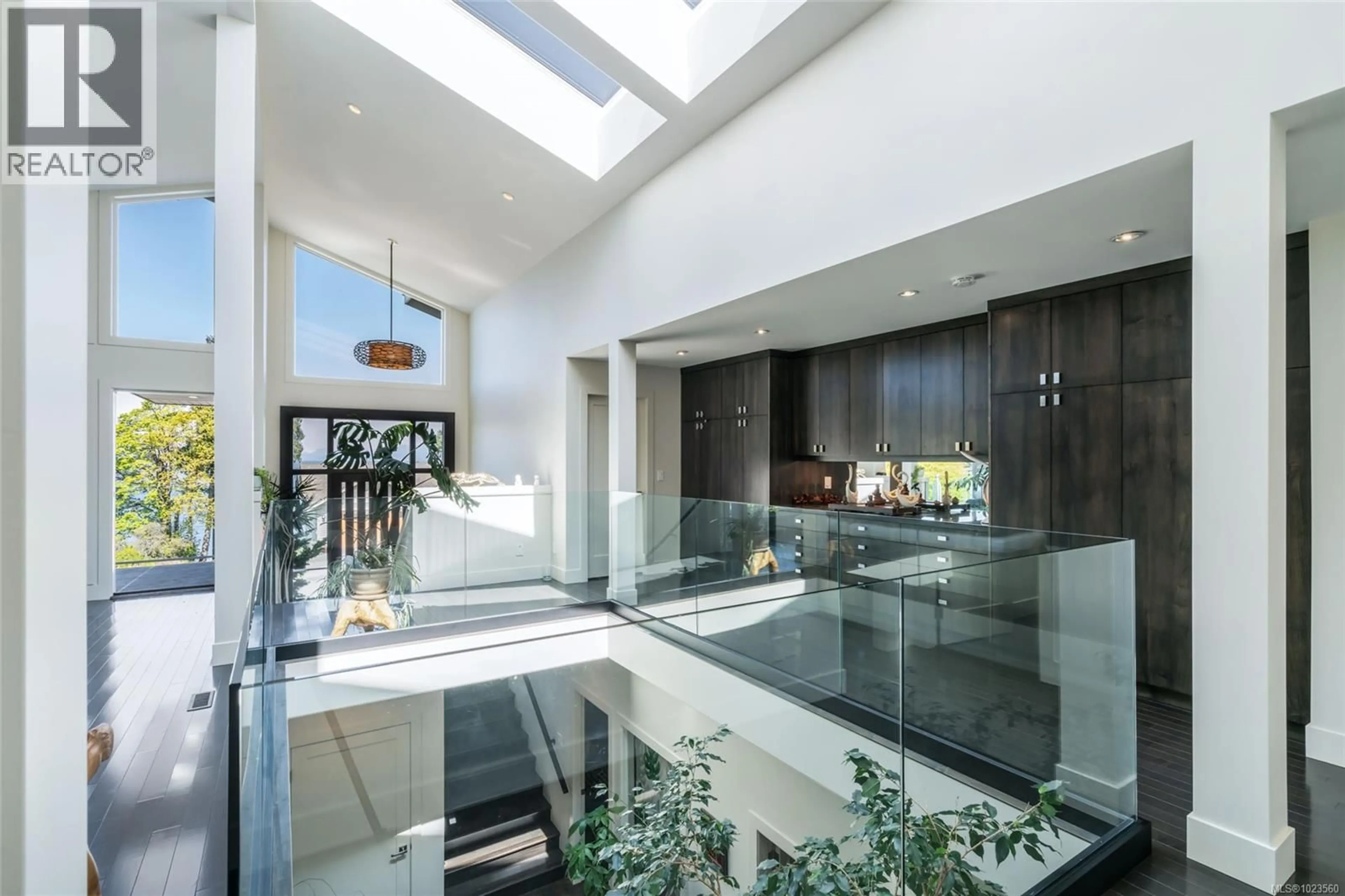 Indoor foyer for 6457 PTARMIGAN WAY, Nanaimo British Columbia V9V1V7