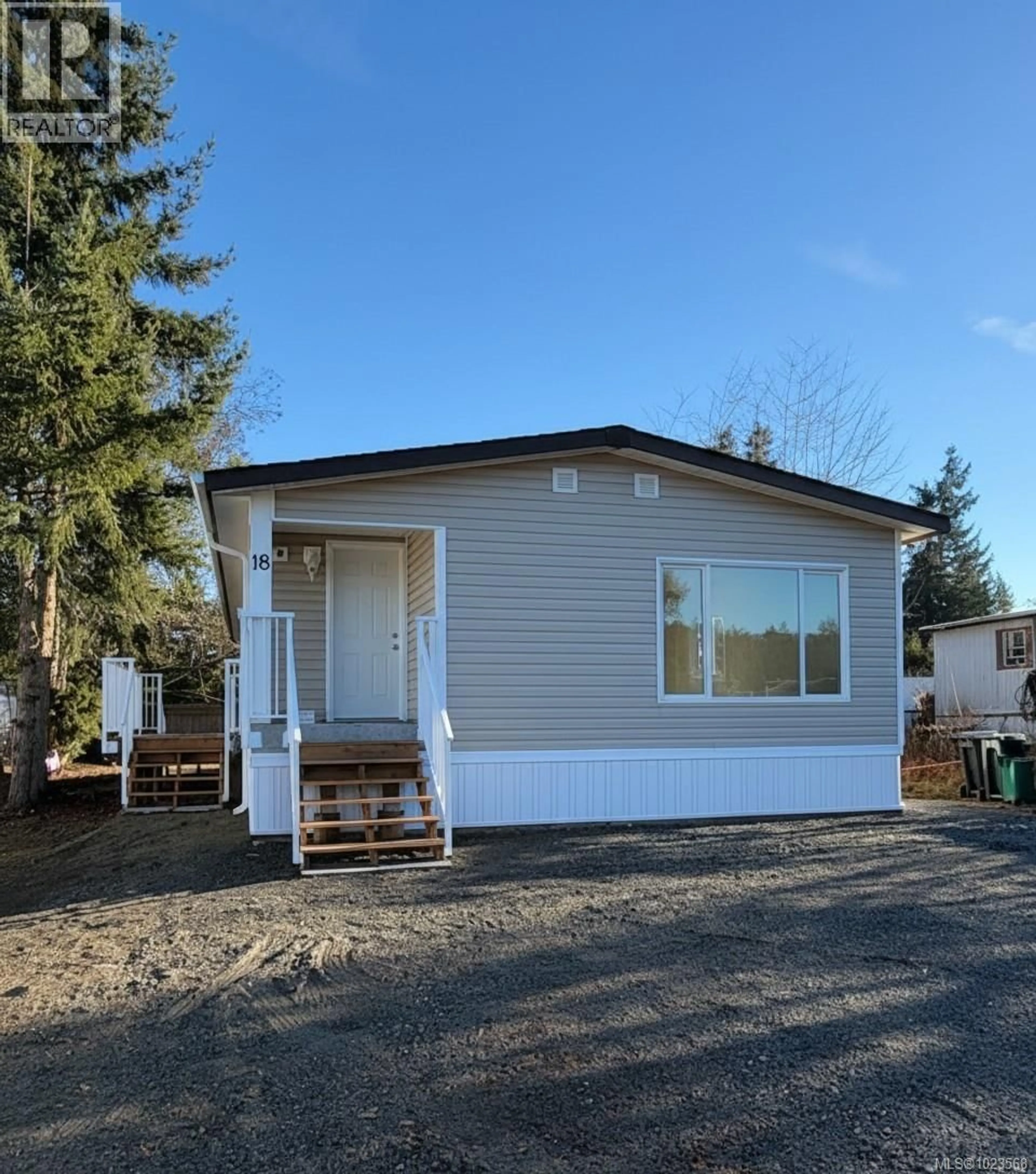 Home with vinyl exterior material, unknown for 18 - 1700 ALBERNI HIGHWAY, Parksville British Columbia V9Y8R8