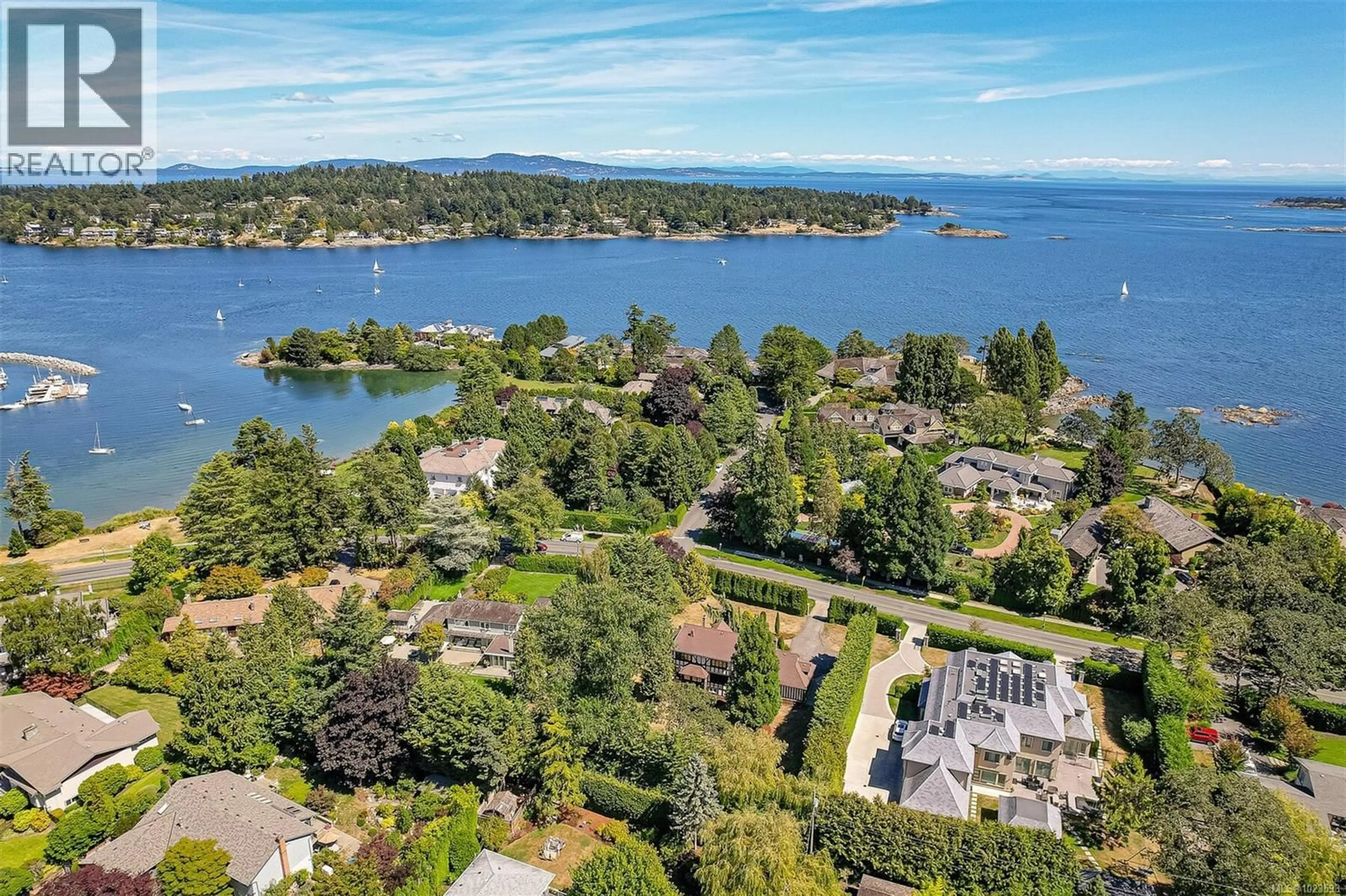 A pic from outside/outdoor area/front of a property/back of a property/a pic from drone, water/lake/river/ocean view for 3260 BEACH DRIVE, Oak Bay British Columbia V8R6L8