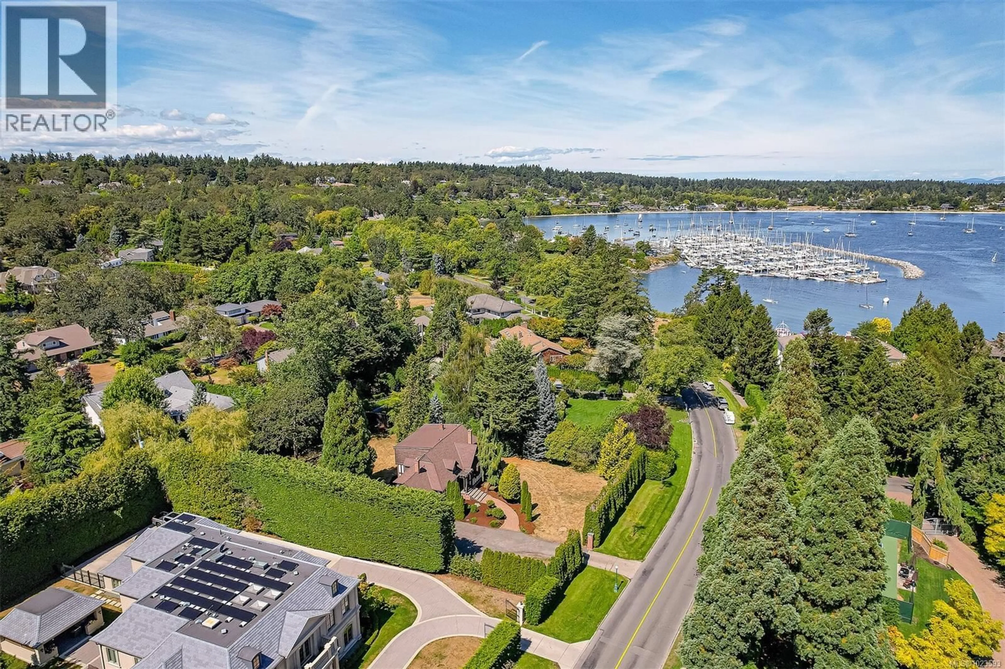 A pic from outside/outdoor area/front of a property/back of a property/a pic from drone, water/lake/river/ocean view for 3260 BEACH DRIVE, Oak Bay British Columbia V8R6L8