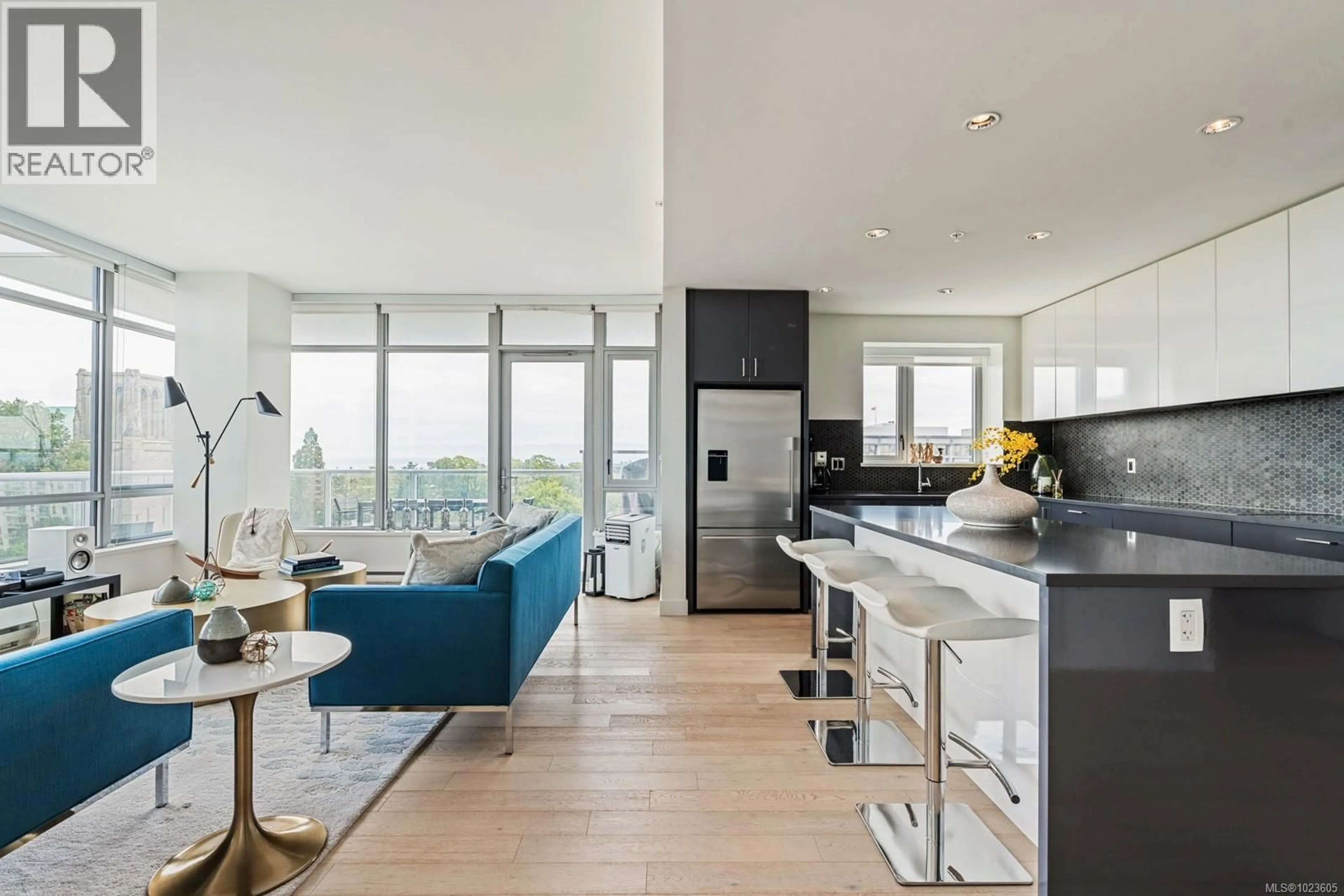 Open concept kitchen, unknown for 904 - 838 BROUGHTON STREET, Victoria British Columbia V8W1E4