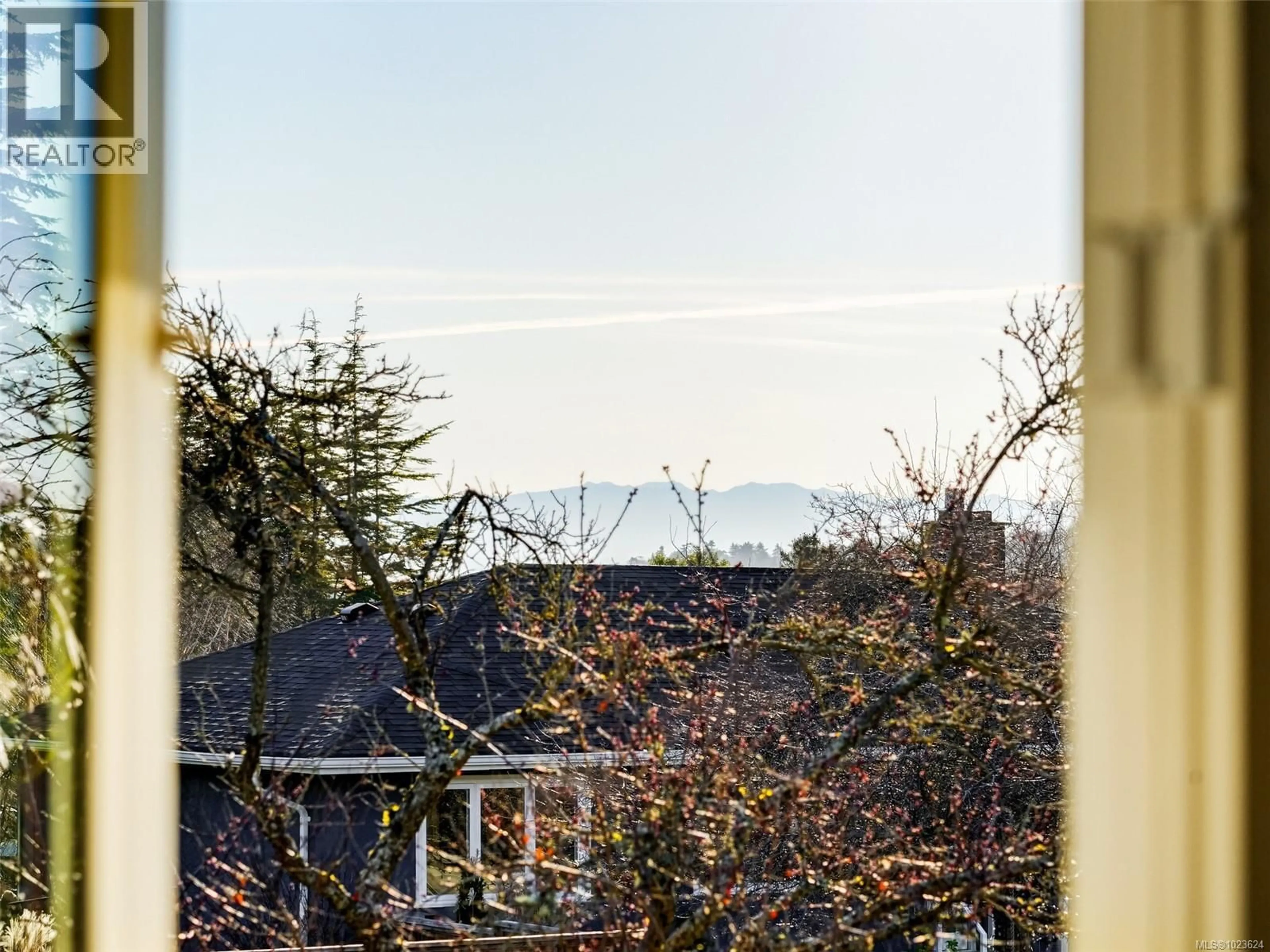 Unknown for 2344 MIDDOWNE ROAD, Oak Bay British Columbia V8R3K5