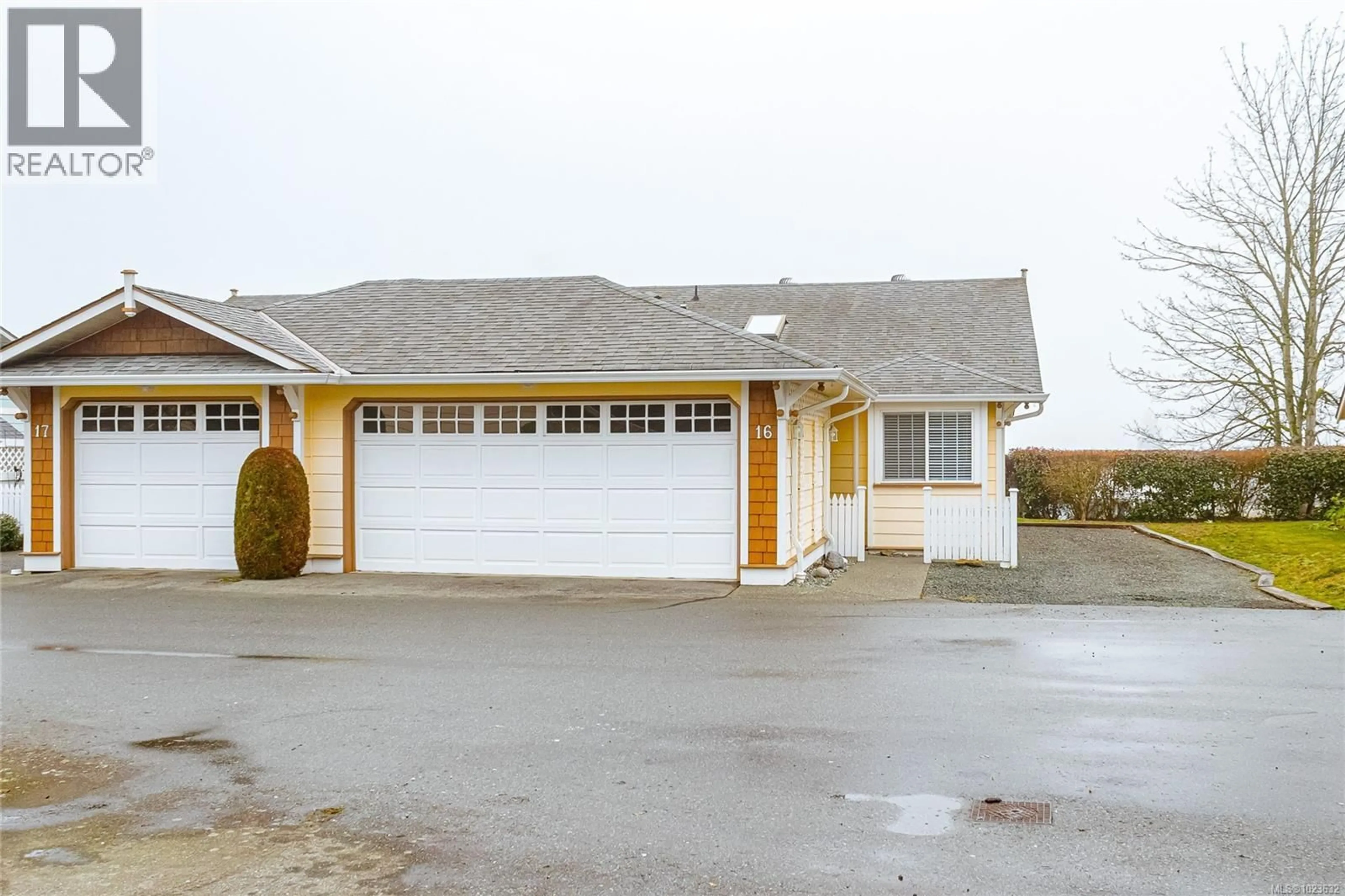 Indoor garage for 16 - 9933 CHEMAINUS ROAD, Chemainus British Columbia V0R1K0