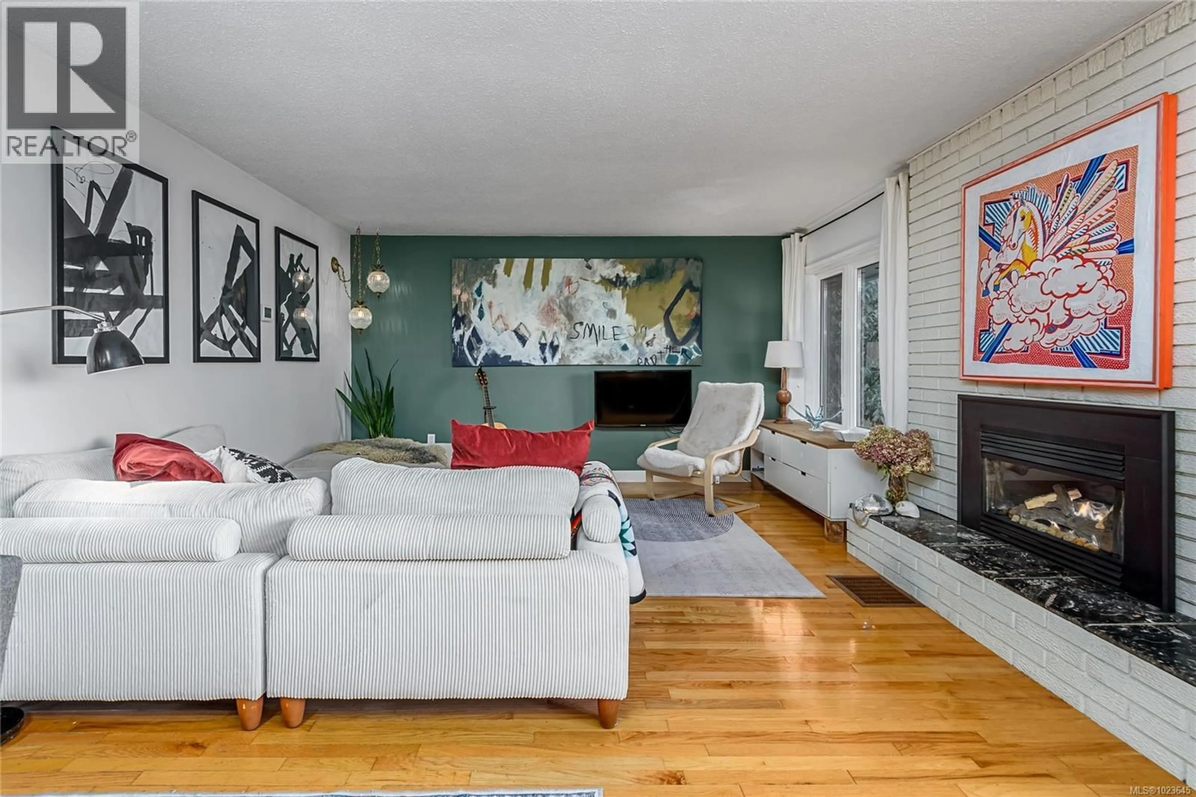 Living room with furniture, unknown for 1165 GLEN URQUHART DRIVE, Courtenay British Columbia V9N3Y3