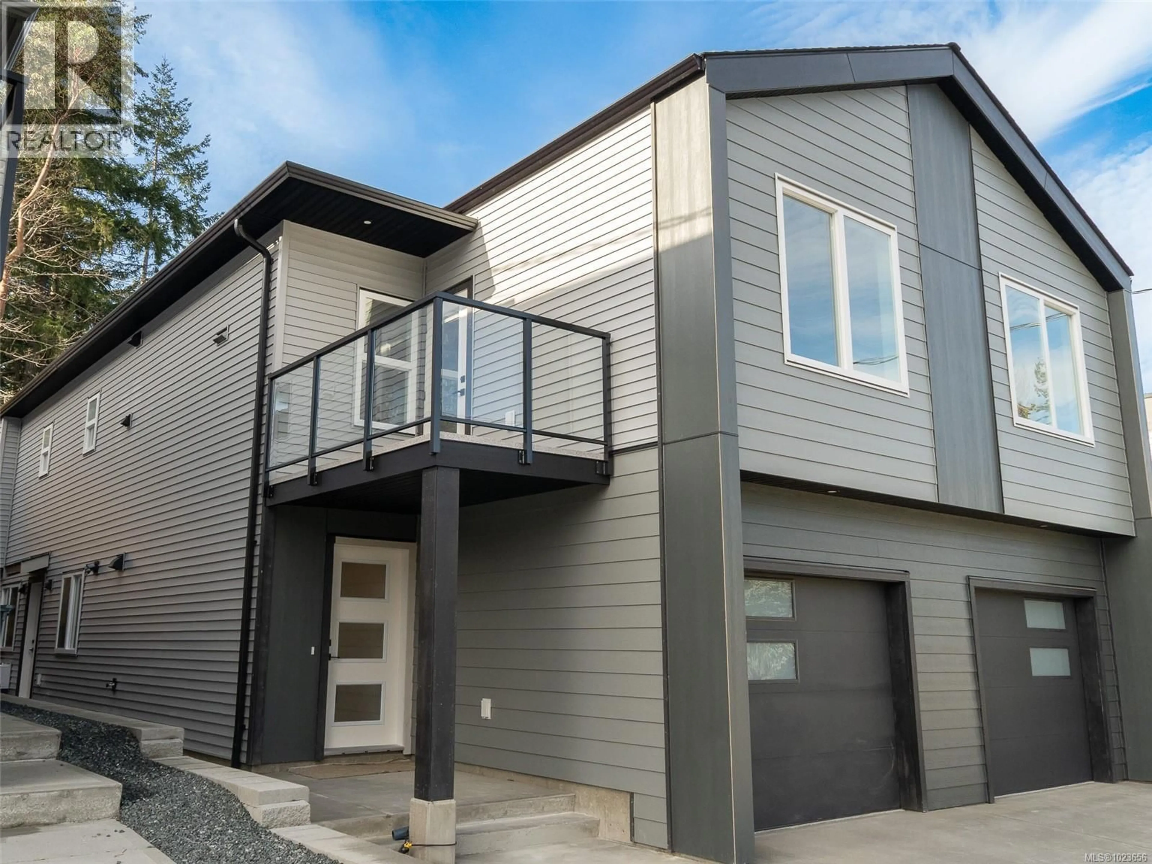 Home with vinyl exterior material, street for 1525 MARBAN ROAD, Nanaimo British Columbia V9X1A1