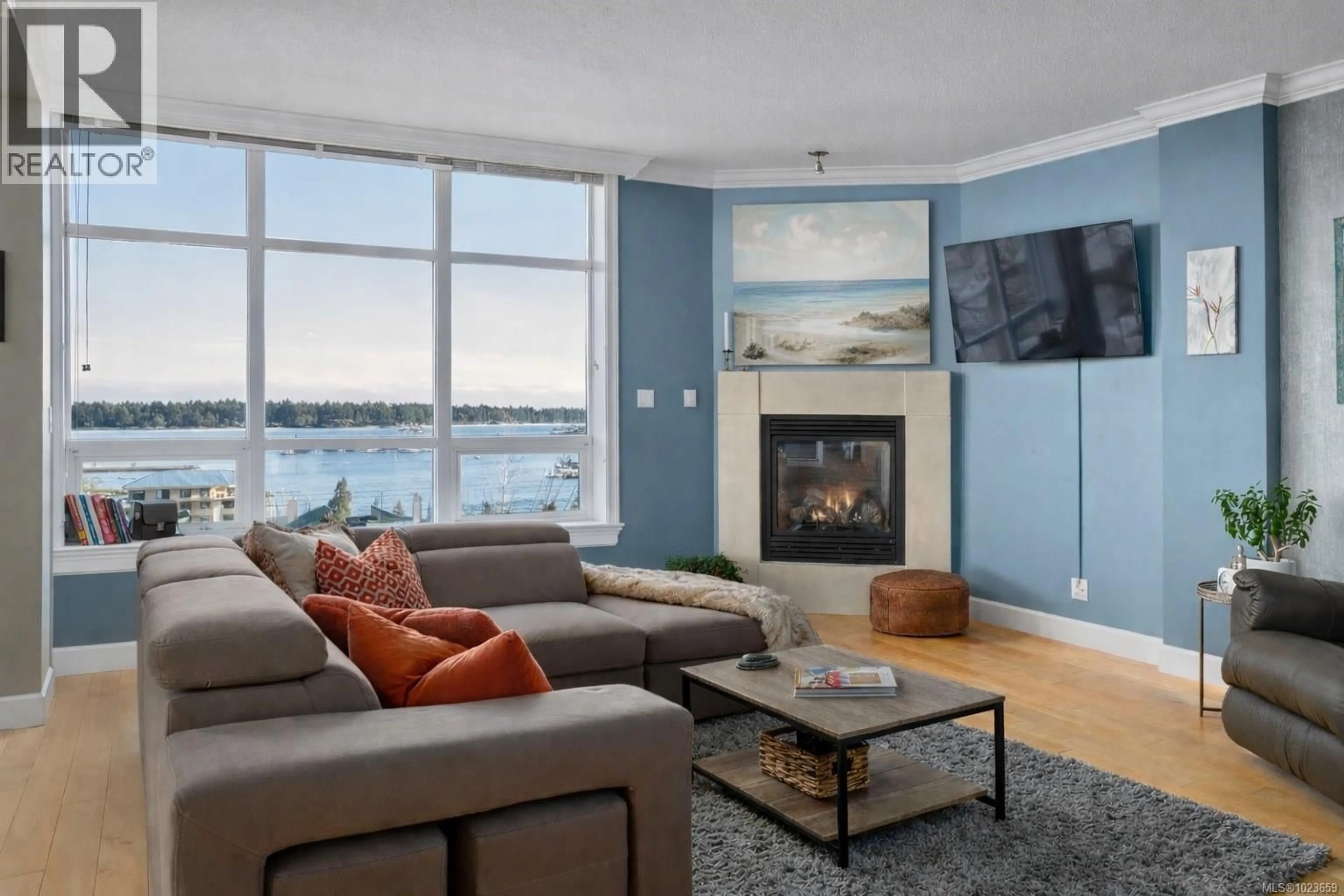 Living room with furniture, unknown for 401 - 225 ROSEHILL STREET, Nanaimo British Columbia V9S1E1