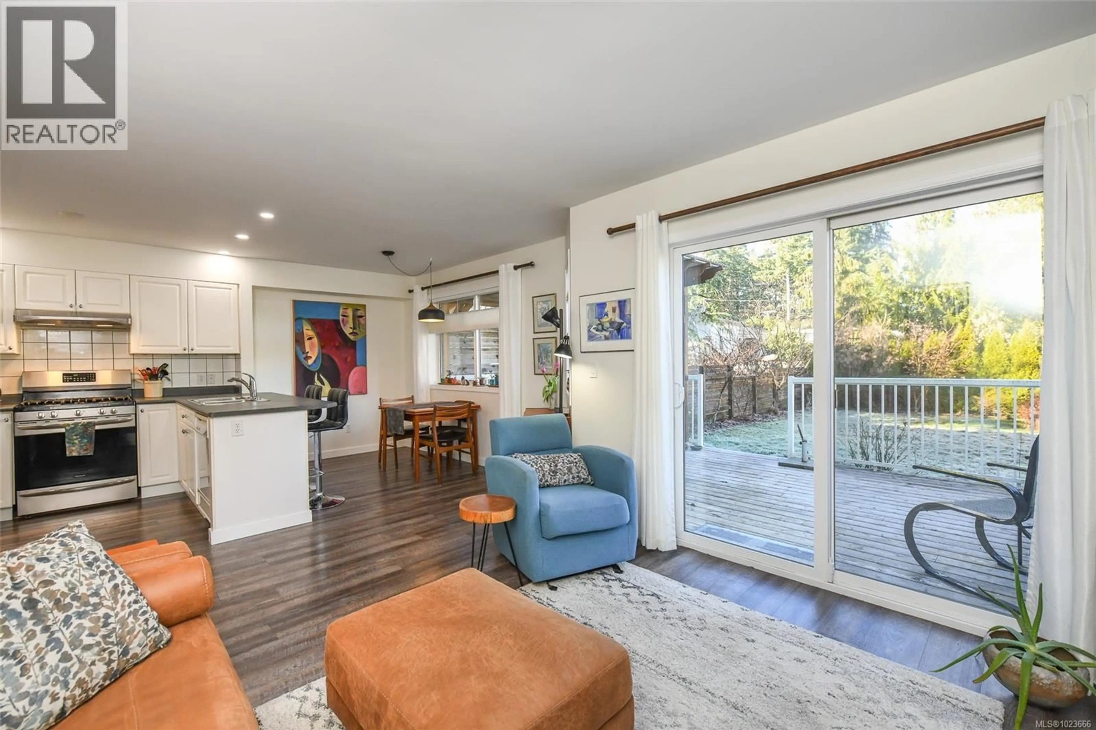 Living room with furniture, unknown for B - 1271 MARTIN PLACE, Courtenay British Columbia V9N9A2