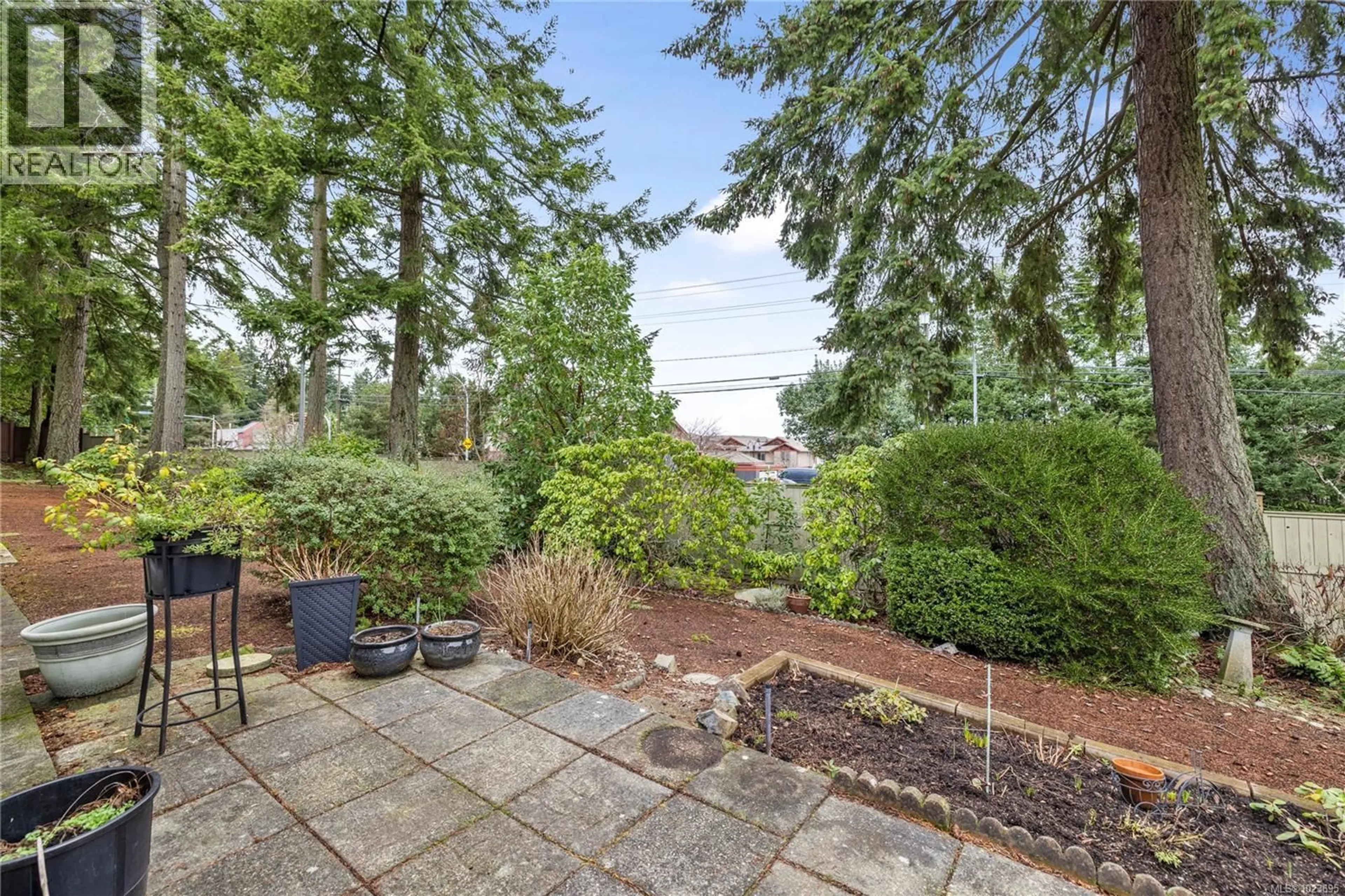 Patio, unknown for 5994 WATERTON PLACE, Nanaimo British Columbia V9T6A9