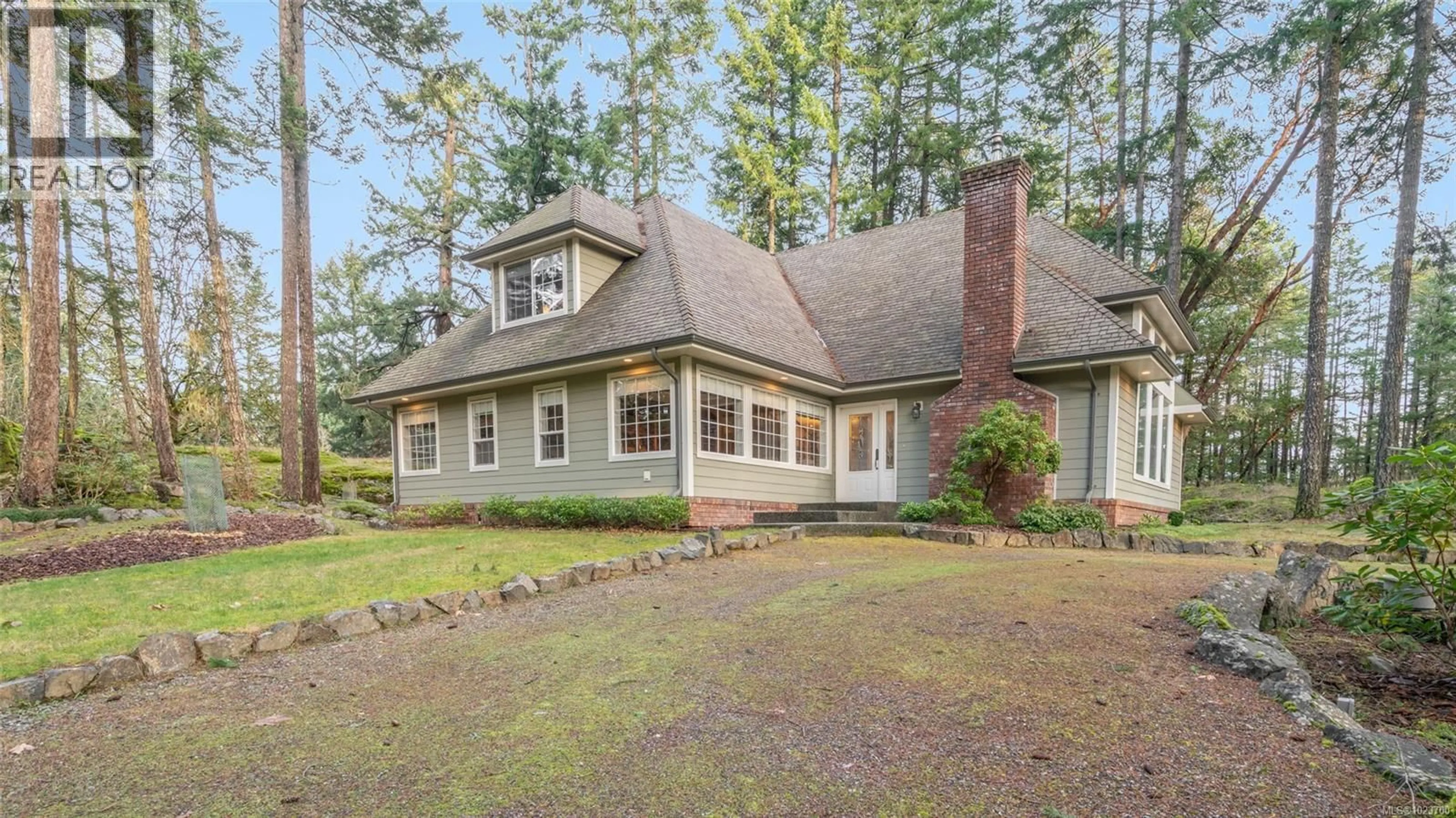 Home with vinyl exterior material, street for 3200 POPPLETON ROAD, Nanaimo British Columbia V9T4T3