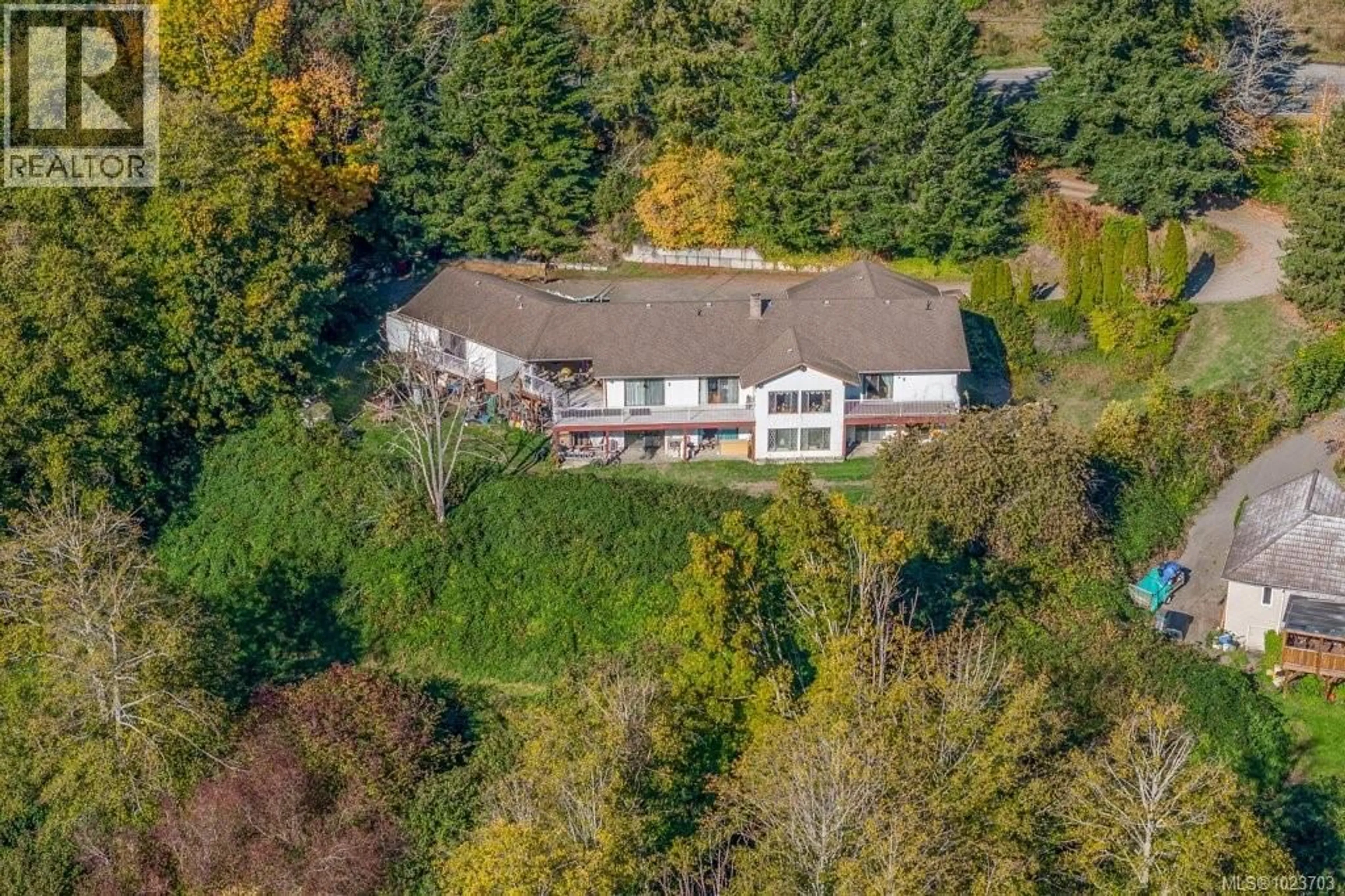 A pic from outside/outdoor area/front of a property/back of a property/a pic from drone, unknown for 2983 NORTHWEST BAY ROAD, Nanoose Bay British Columbia V9P9J9
