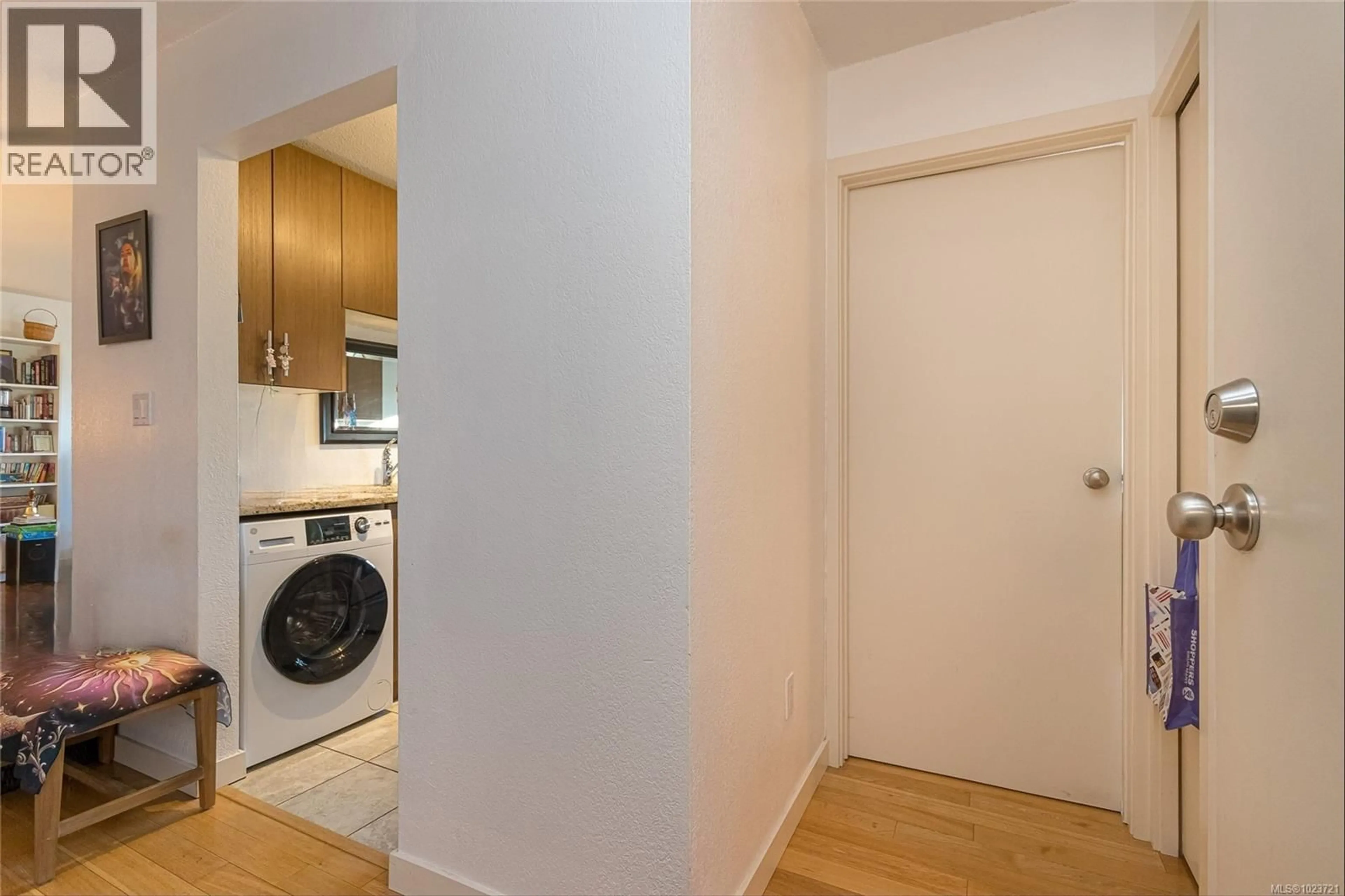 Laundry room for 405 - 3800 QUADRA STREET, Saanich British Columbia V8X1H8