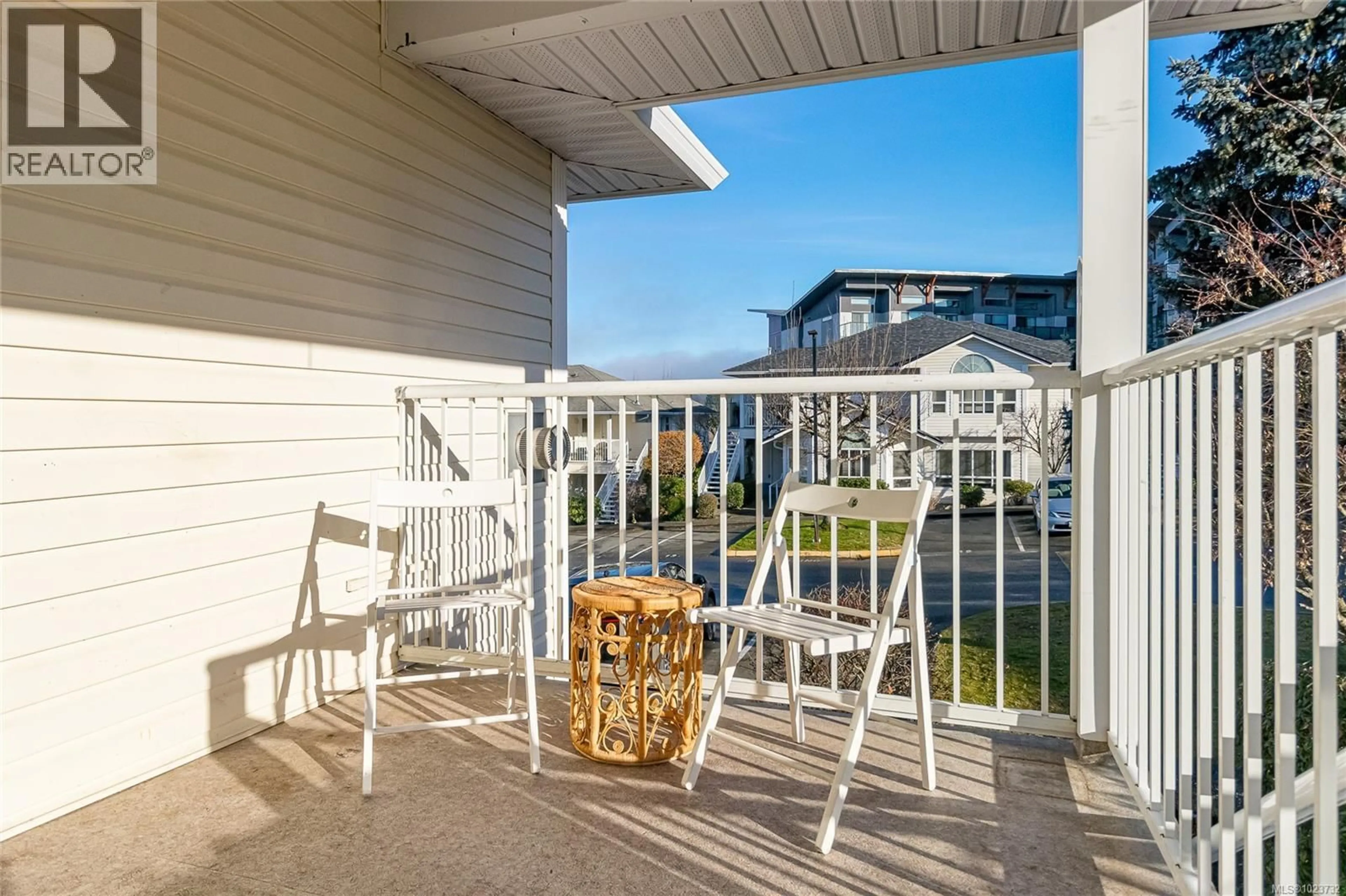 Patio, water/lake/river/ocean view for 6013 CEDAR GROVE DRIVE, Nanaimo British Columbia V9T6G1