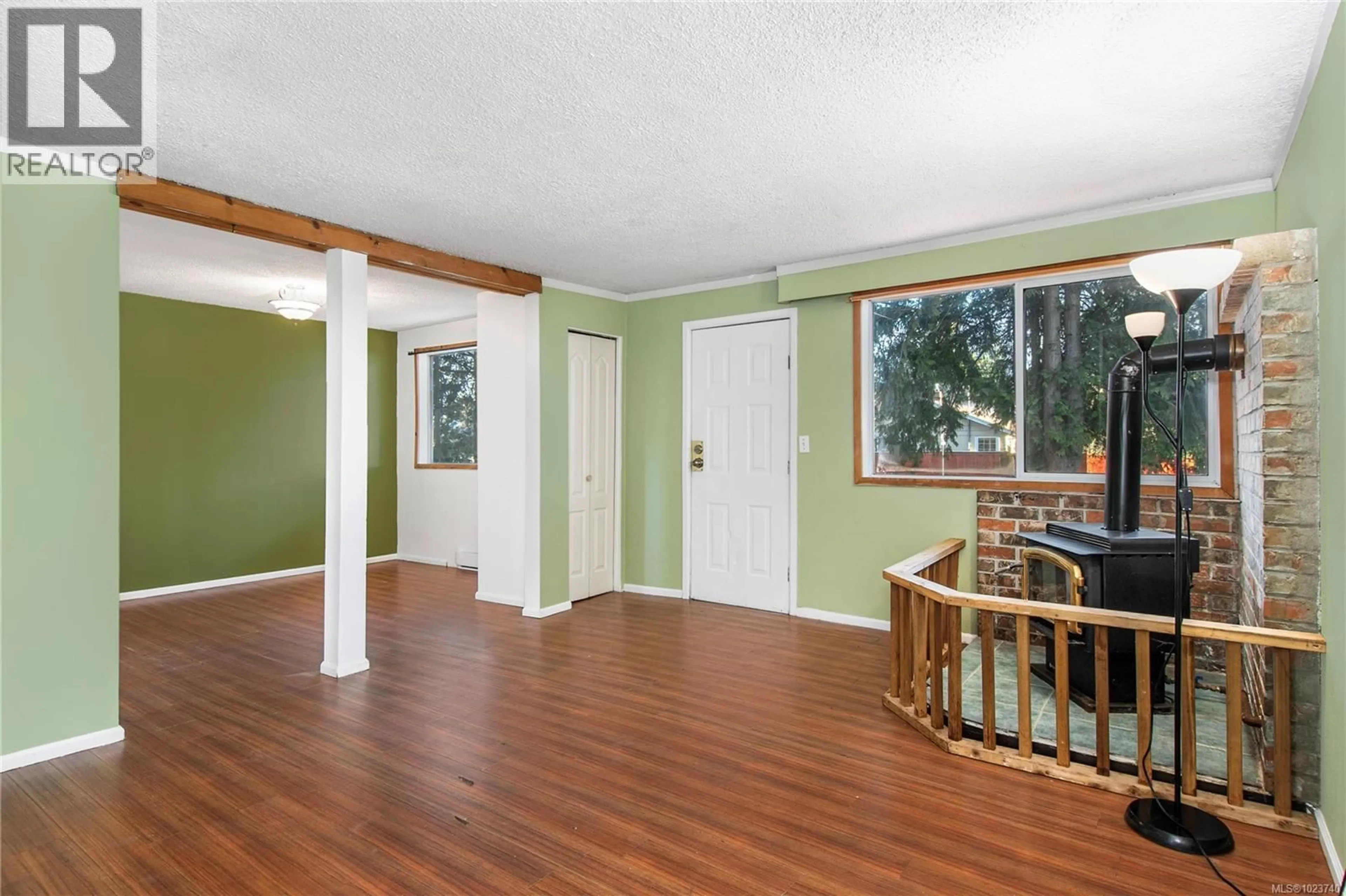 Unknown for 1385 WILLEMAR AVENUE, Courtenay British Columbia V9N3M2