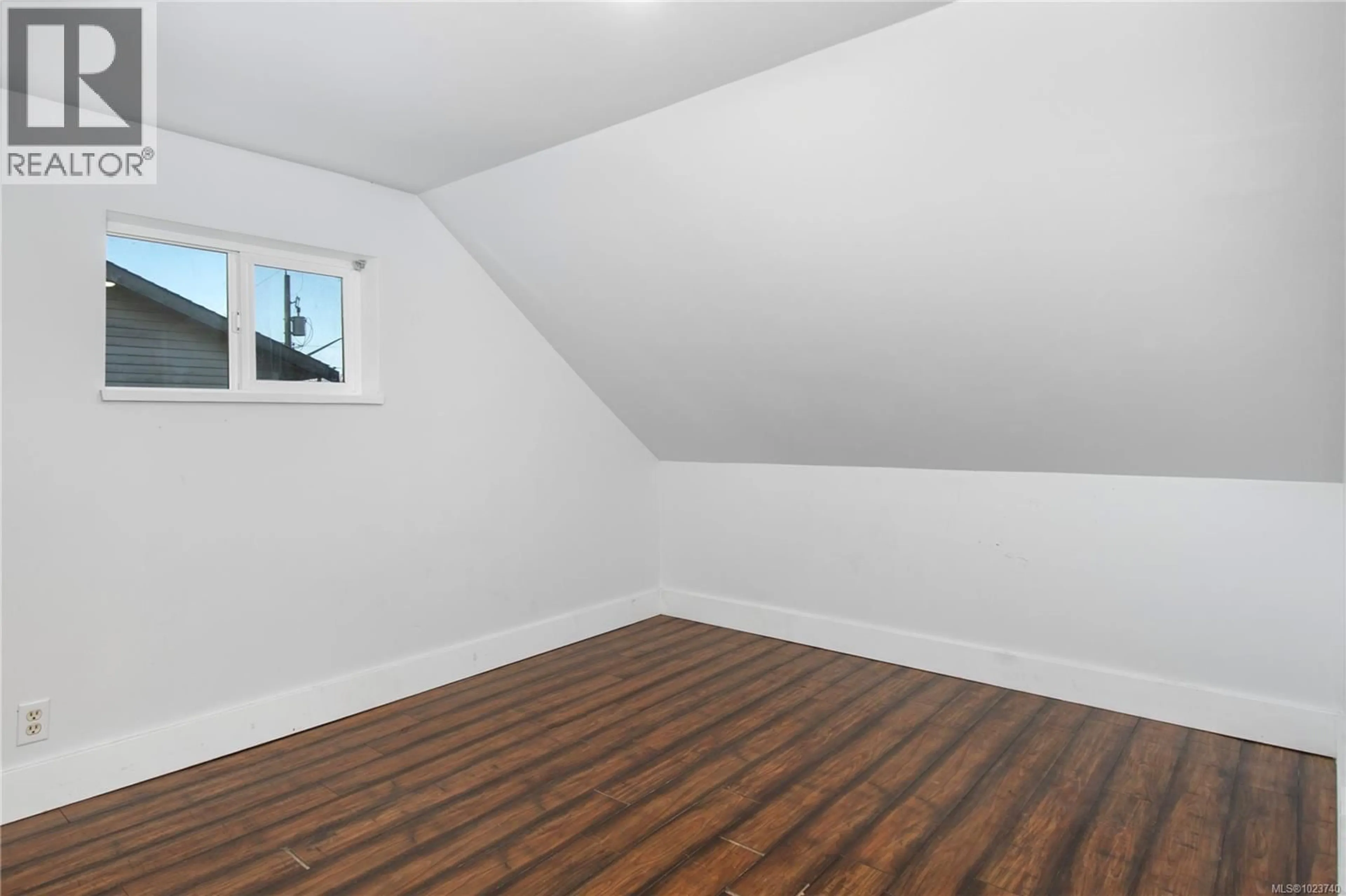 A pic of a room for 1385 WILLEMAR AVENUE, Courtenay British Columbia V9N3M2