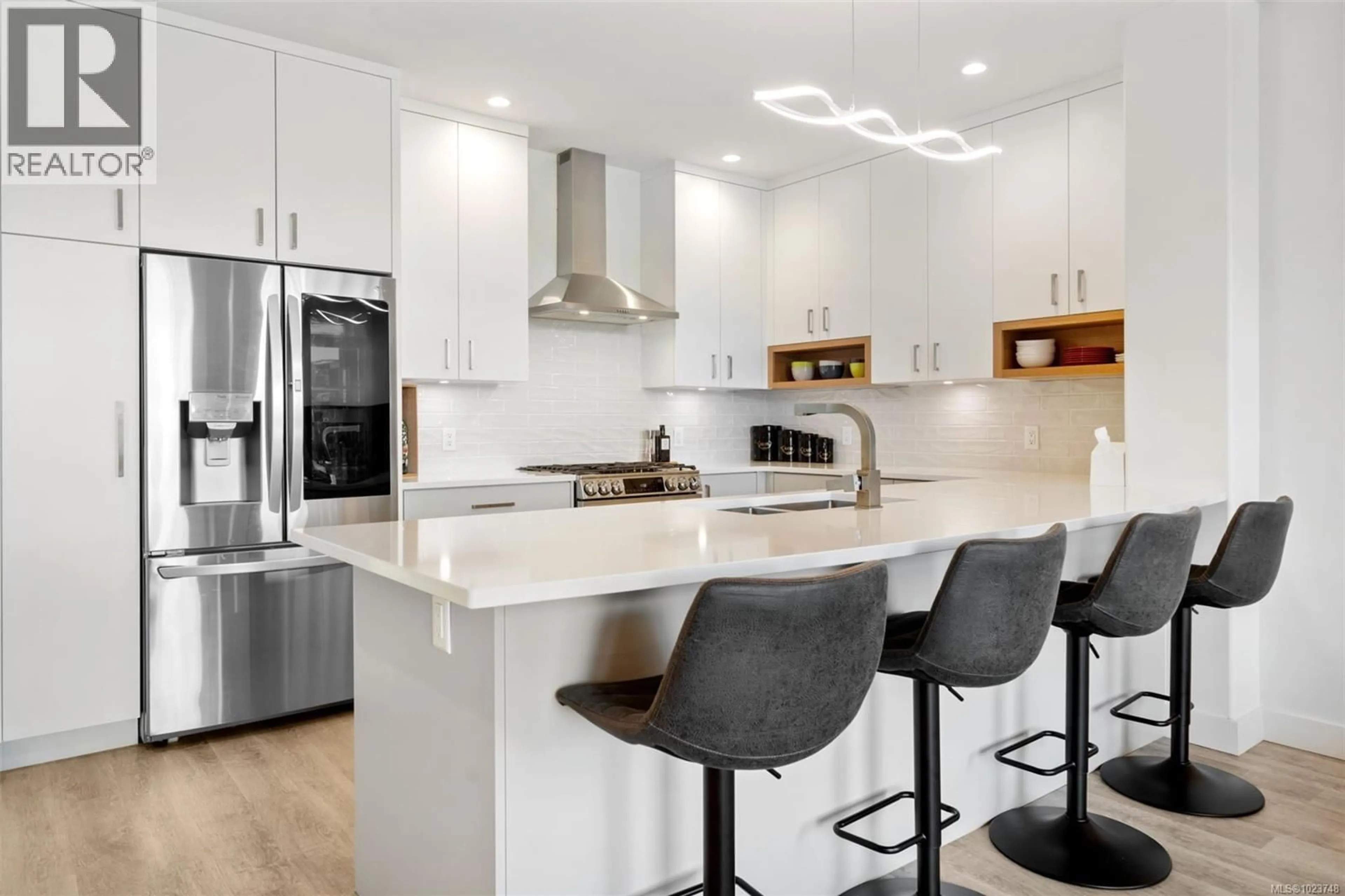 Contemporary kitchen, unknown for 101 - 330 WATERFRONT CRESCENT, Victoria British Columbia V8T5K3
