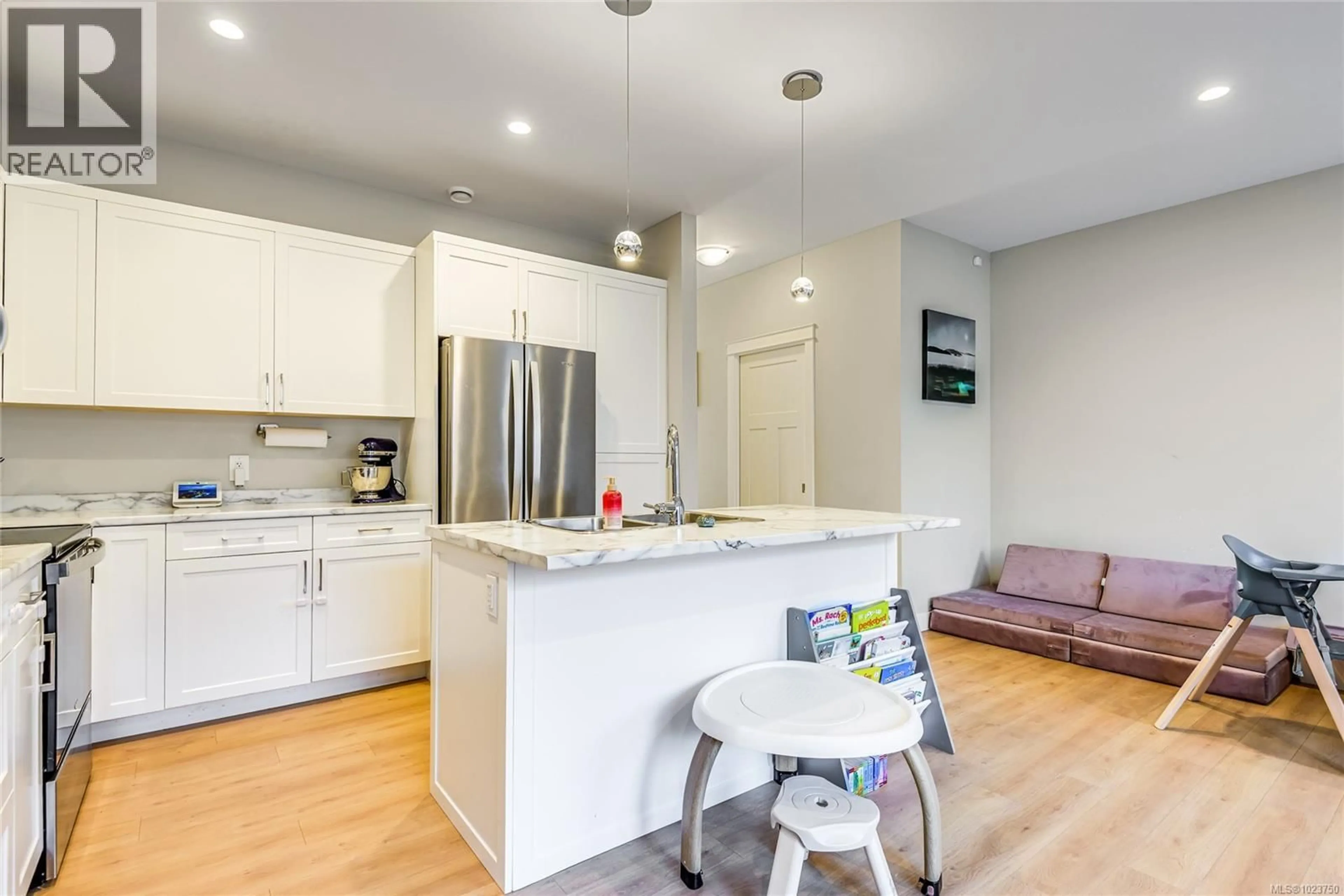 Open concept kitchen, unknown for B - 242 PETERSEN ROAD, Campbell River British Columbia V9W3H4