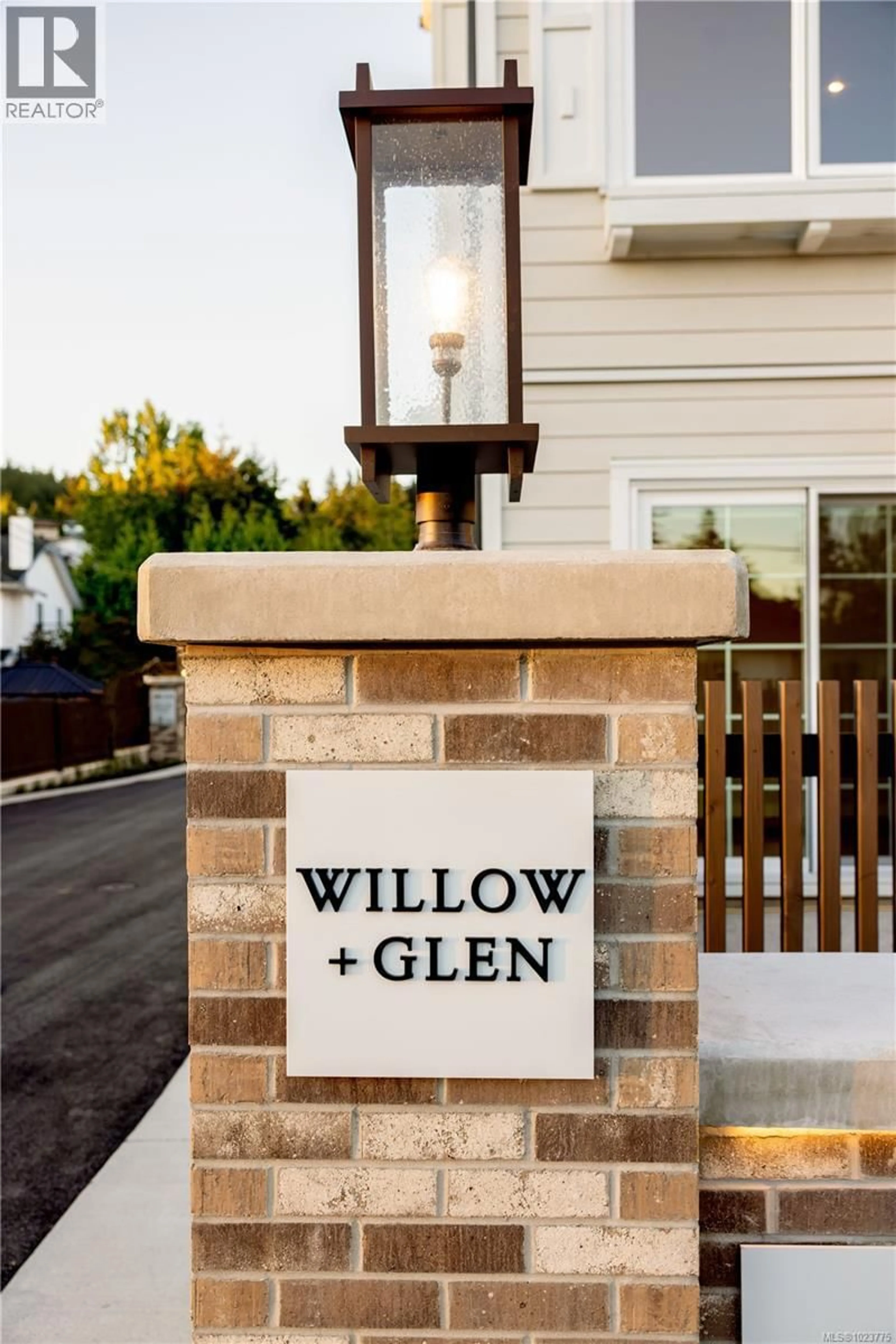 Indoor entryway for 114 - 3220 GLENDALE PLACE, Langford British Columbia V9B1Y2