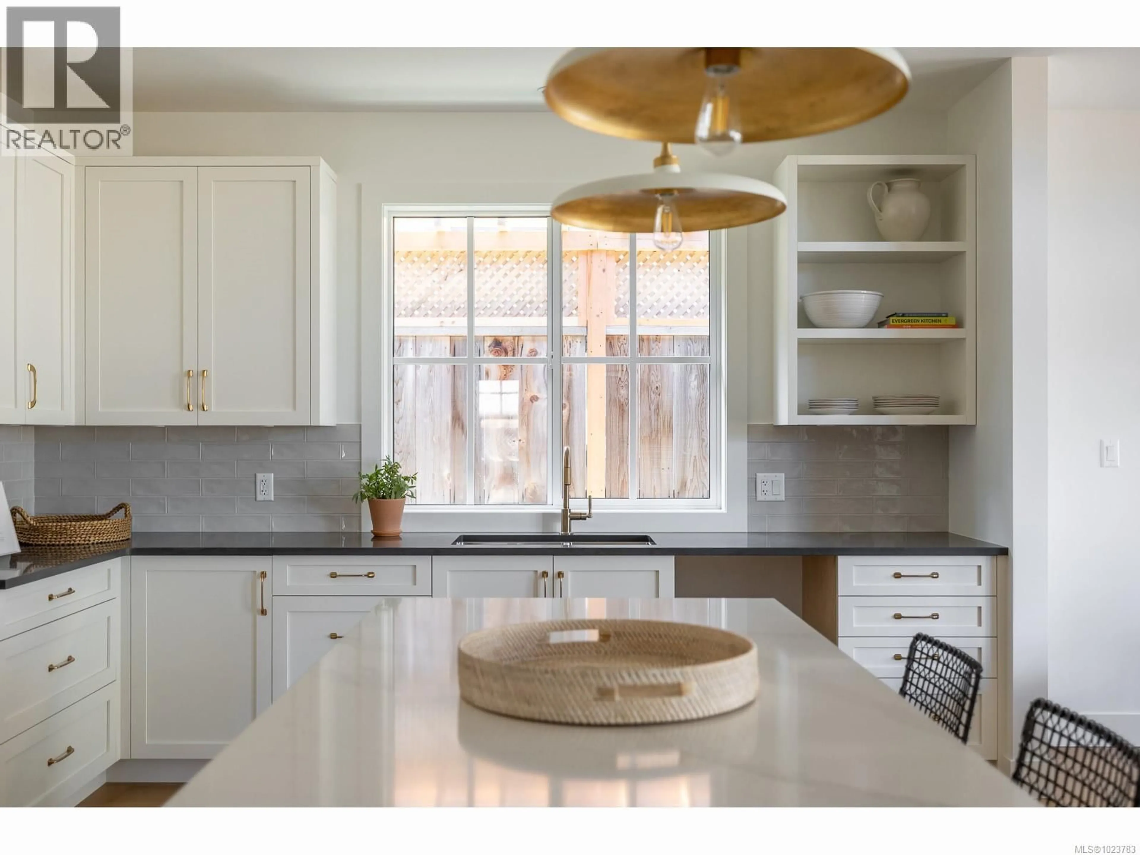 Contemporary kitchen, ceramic/tile floor for 708 FERN RIDGE PLACE, Nanaimo British Columbia V9R5P5