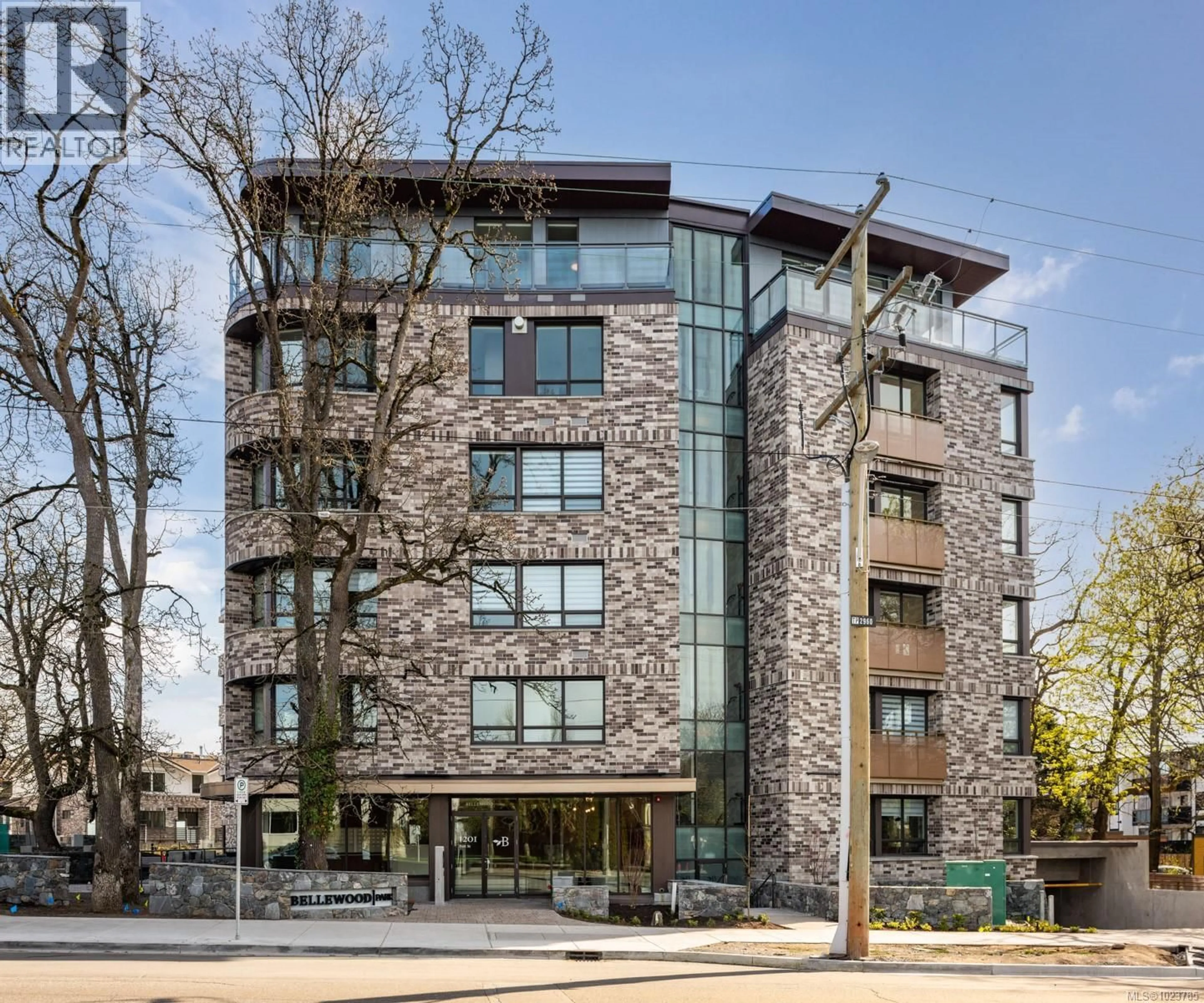 Unknown for 601 - 1201 FORT STREET, Victoria British Columbia V8V0G1