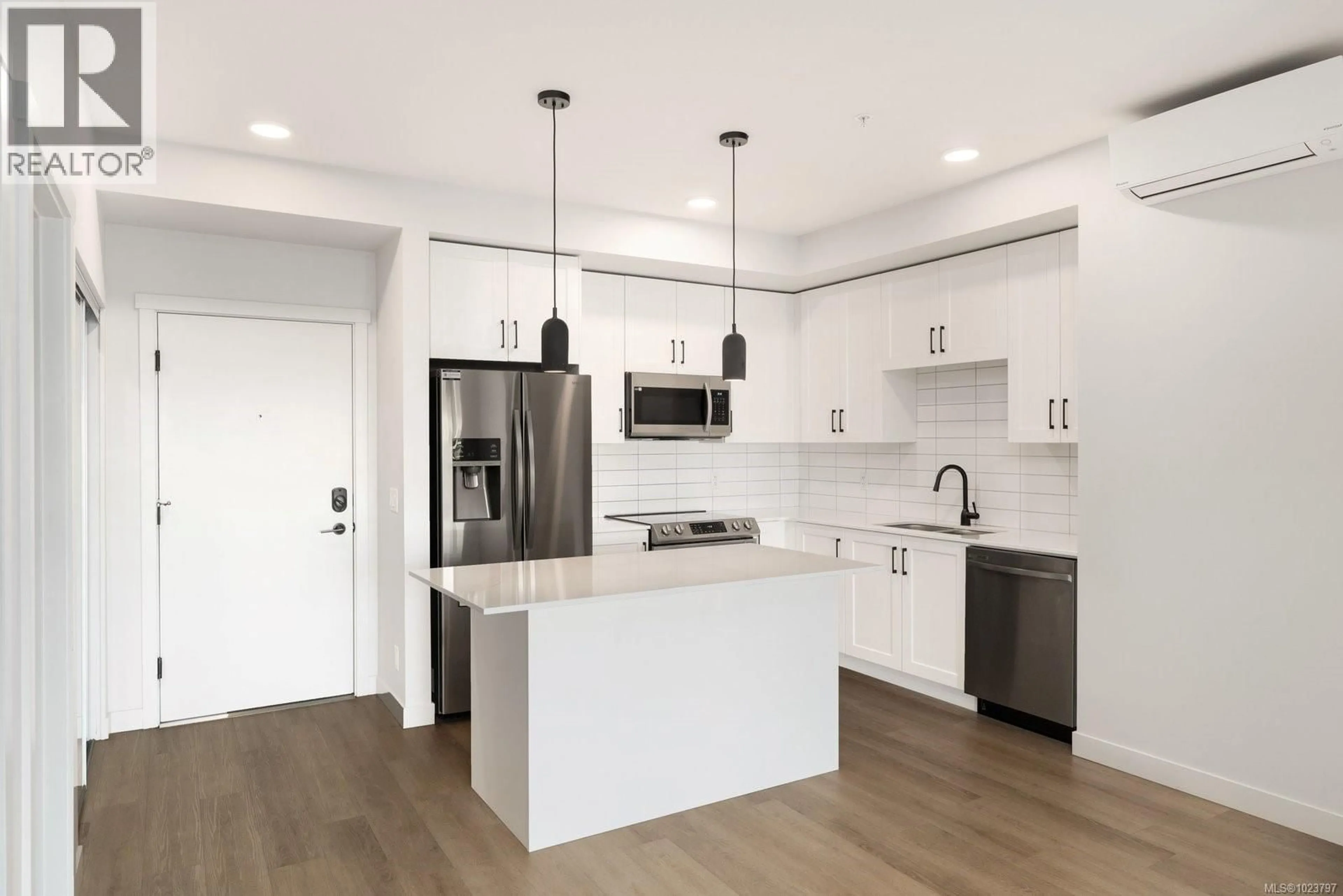 Open concept kitchen, unknown for 408 - 2469 GATEWAY ROAD, Langford British Columbia V9B6R7