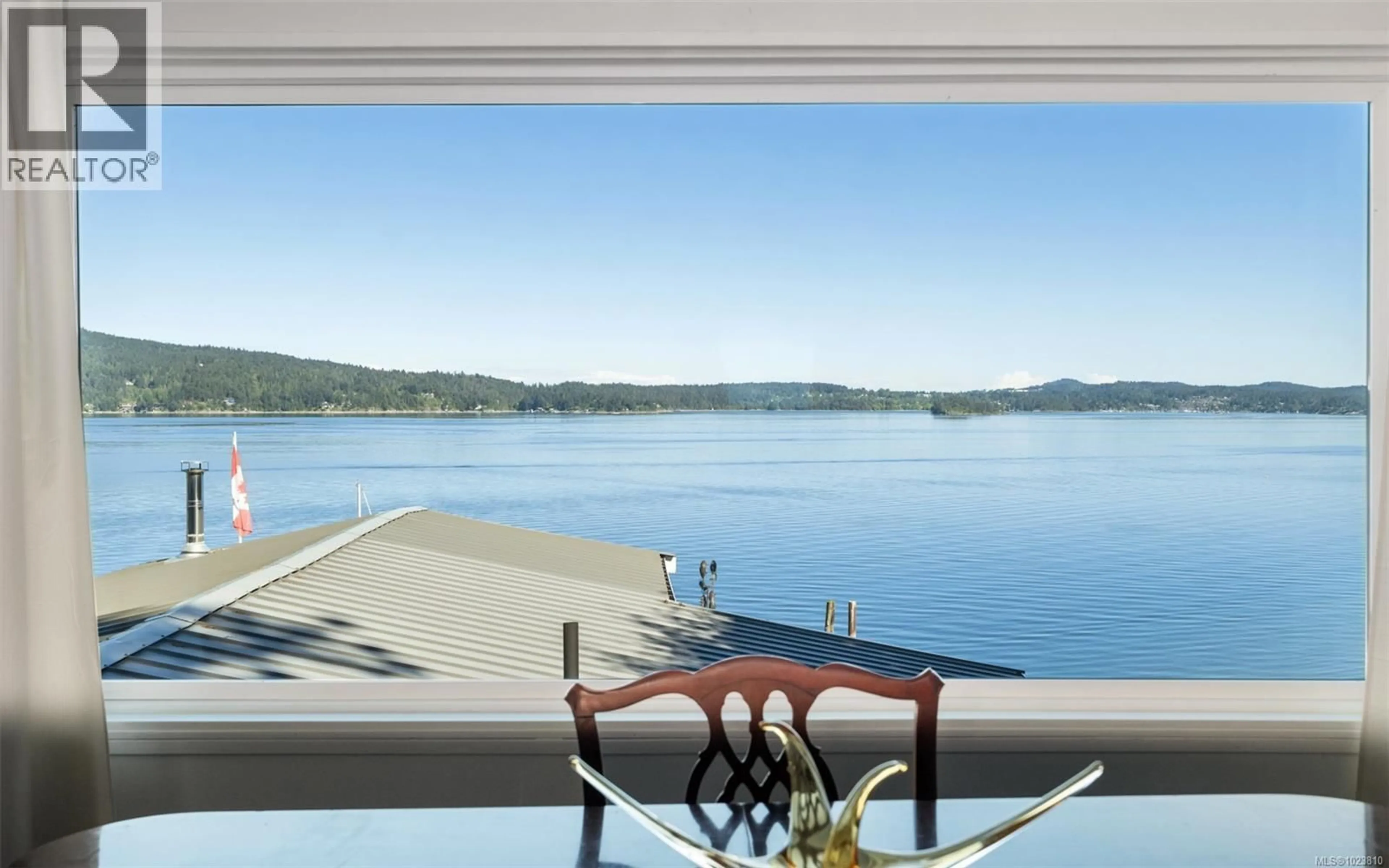 Balcony in the apartment, water/lake/river/ocean view for 8 - 1723 SANDY BEACH ROAD, Mill Bay British Columbia V0R2P4