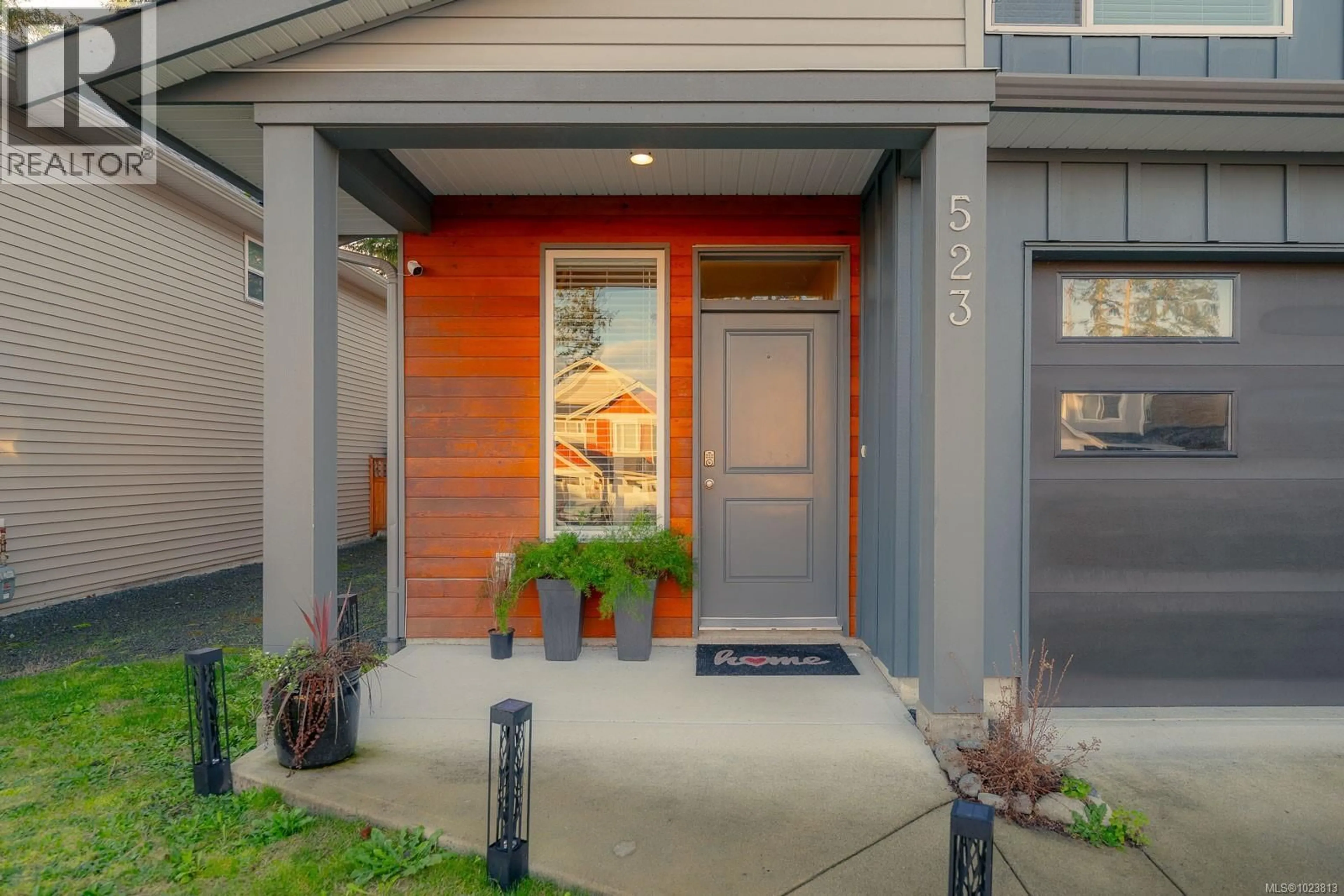 Indoor entryway for 523 STEEVES ROAD, Nanaimo British Columbia V9R0H8